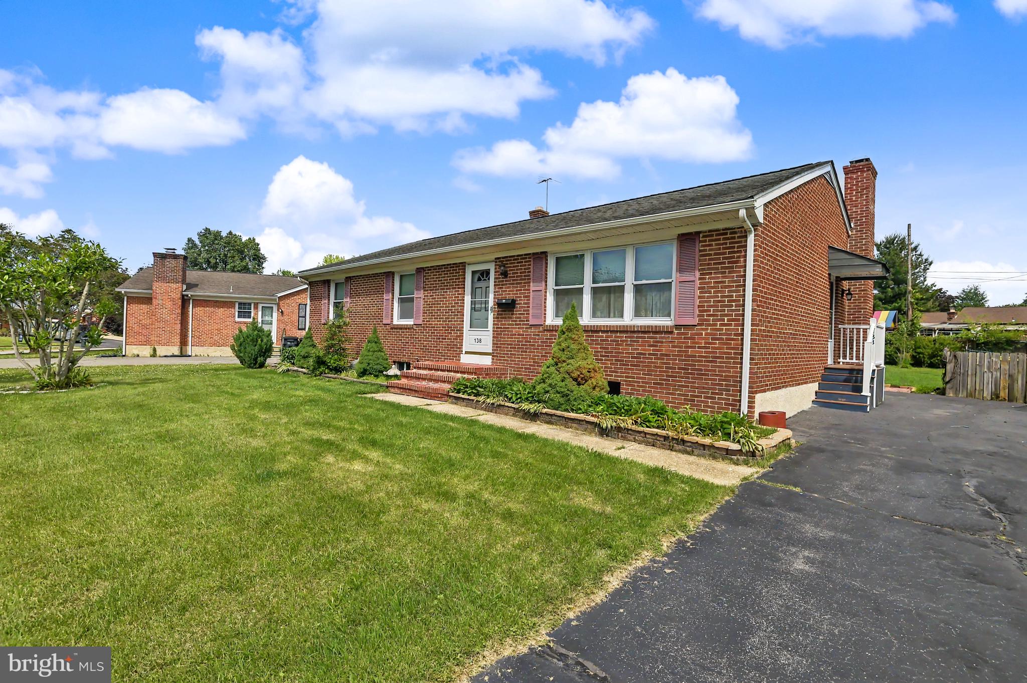 VAN DYKE VILLAGE - Residential