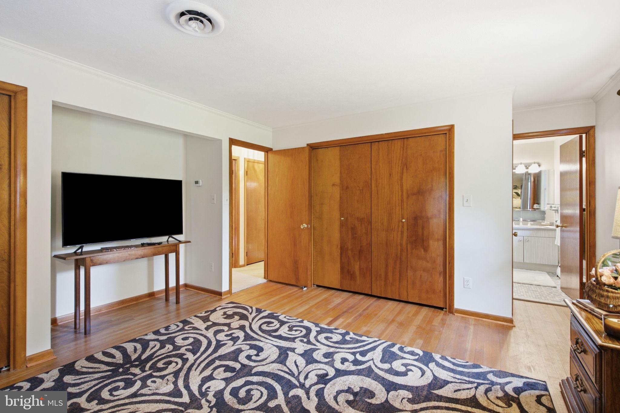 HOME ACRES - Residential