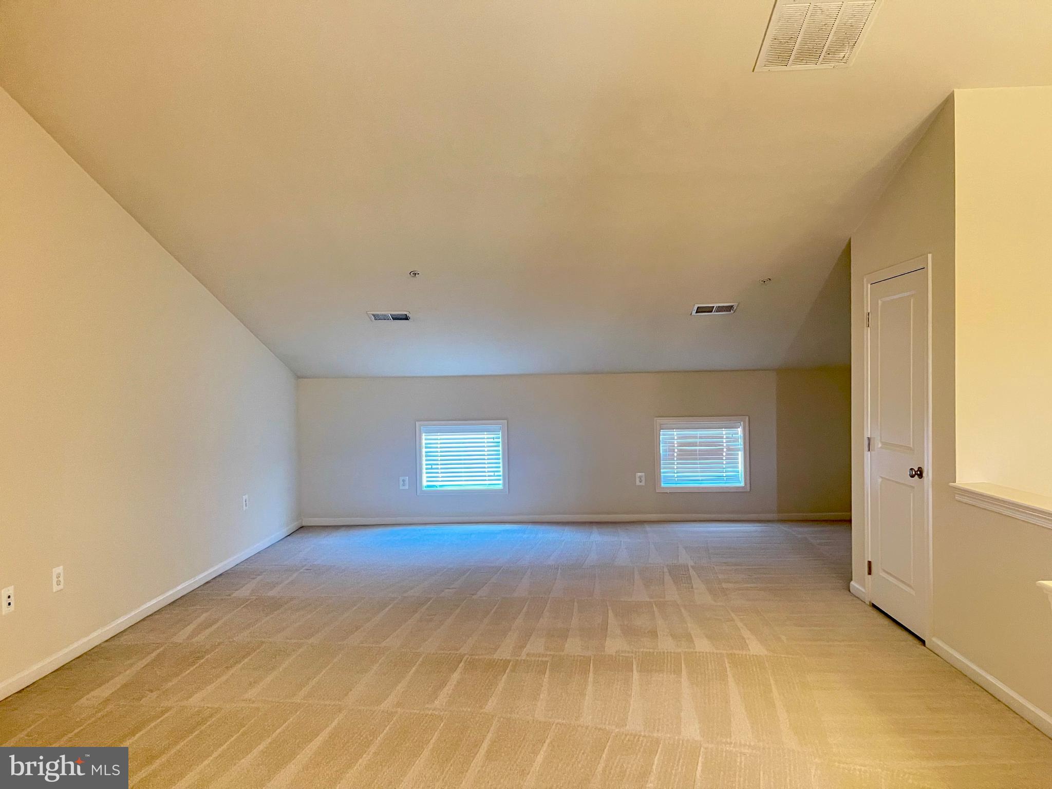 MOOREFIELD STATION - Residential Lease