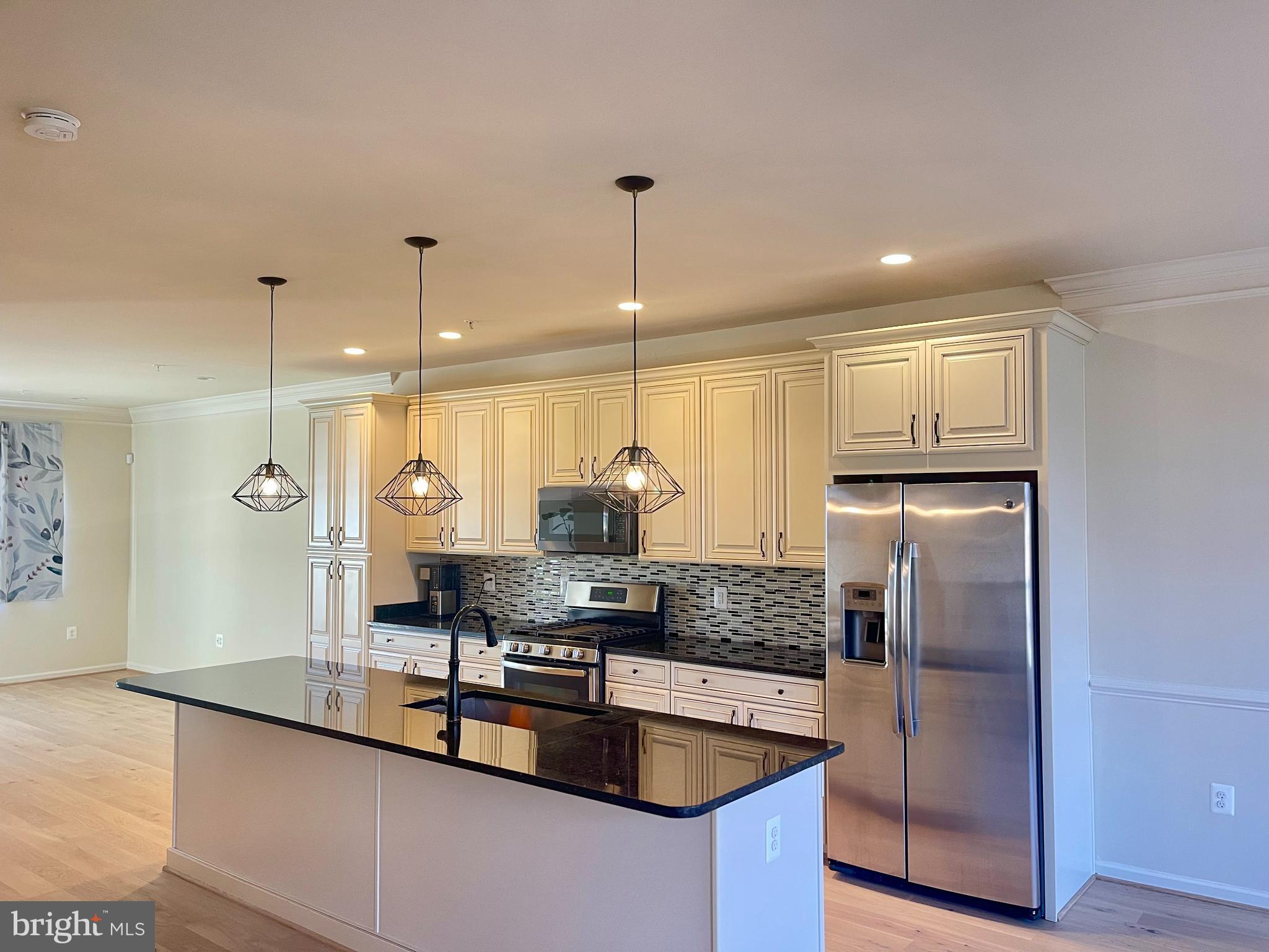 MOOREFIELD STATION - Residential Lease