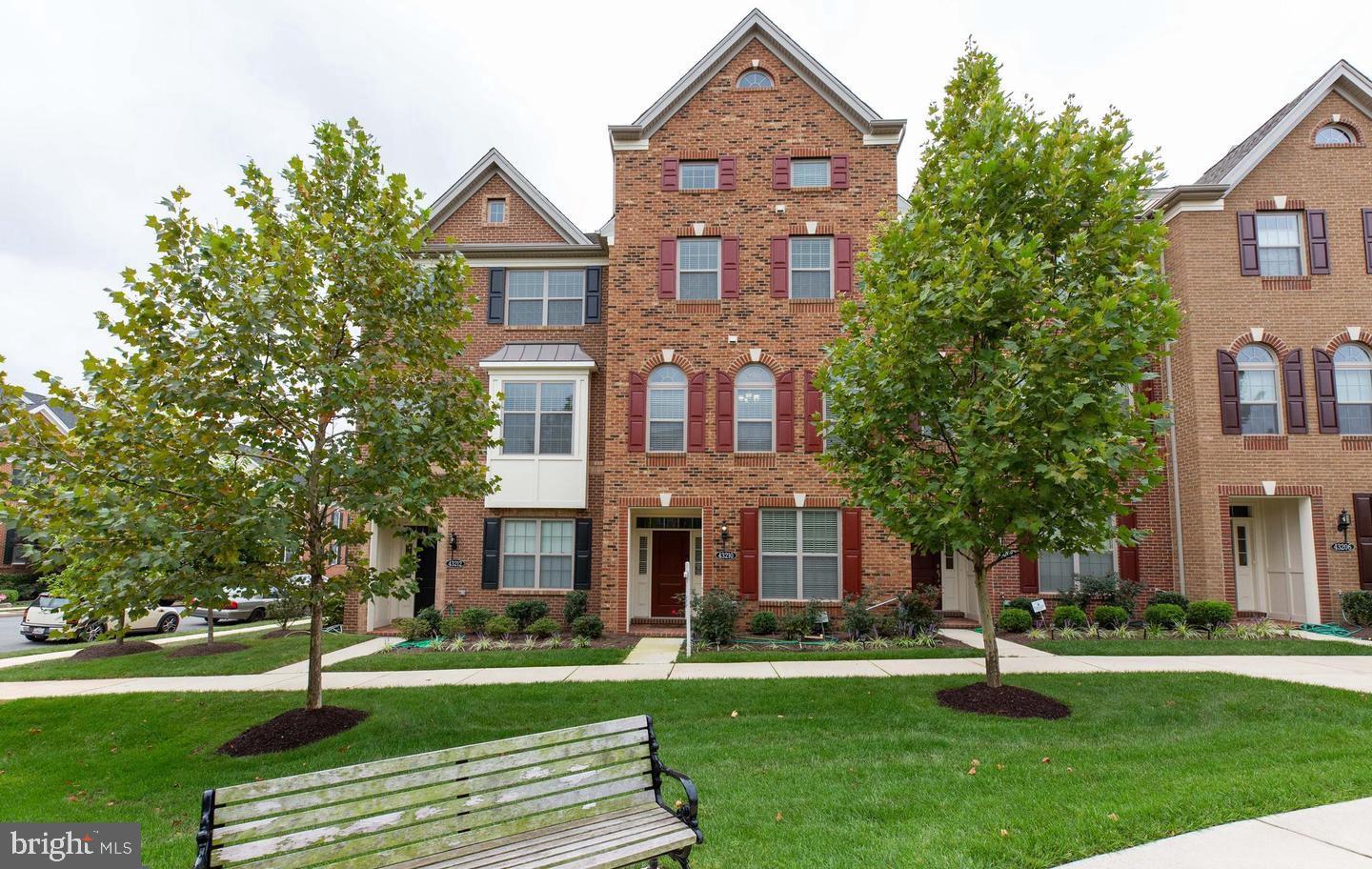 MOOREFIELD STATION - Residential Lease