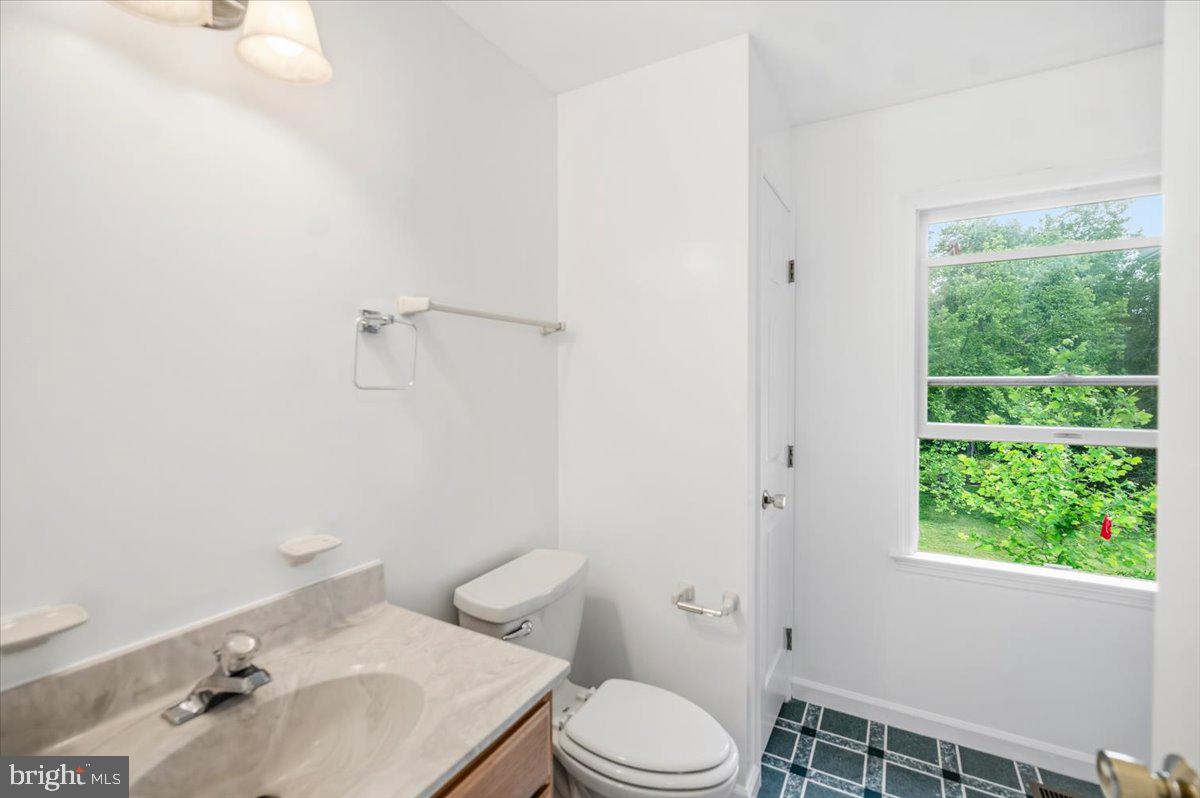 GREYSTONE ON THE OPEQUON - Residential