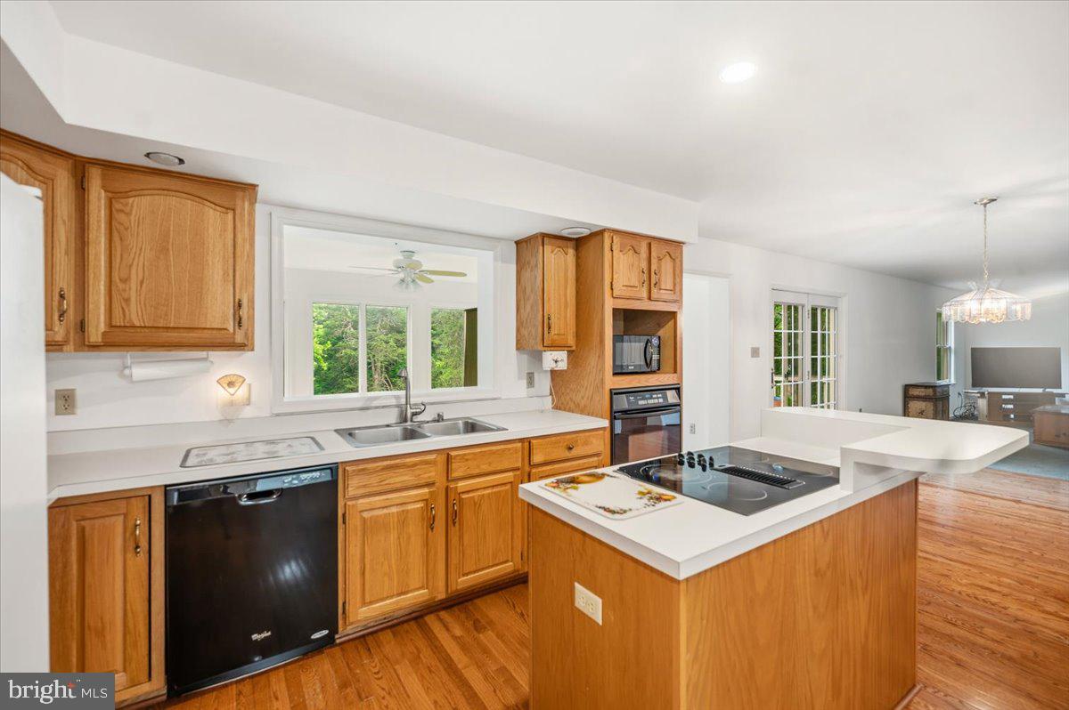 GREYSTONE ON THE OPEQUON - Residential