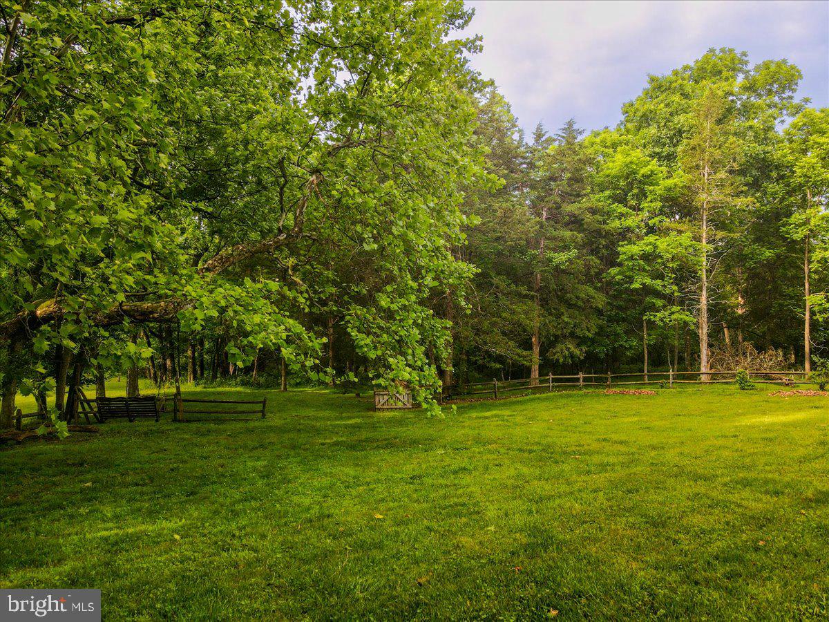 GREYSTONE ON THE OPEQUON - Residential