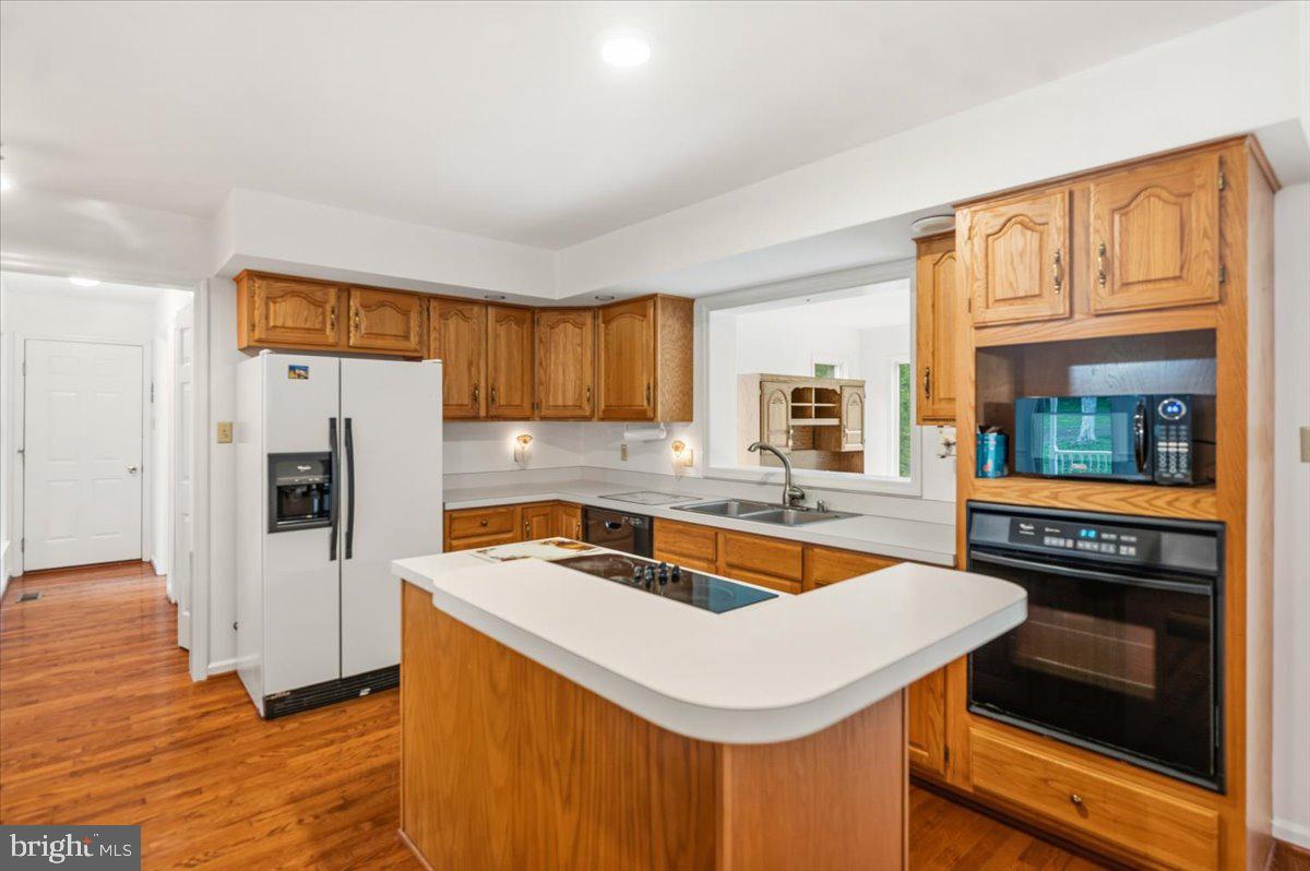 GREYSTONE ON THE OPEQUON - Residential