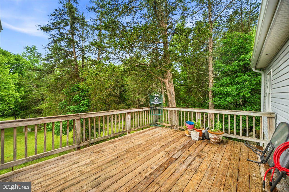 GREYSTONE ON THE OPEQUON - Residential