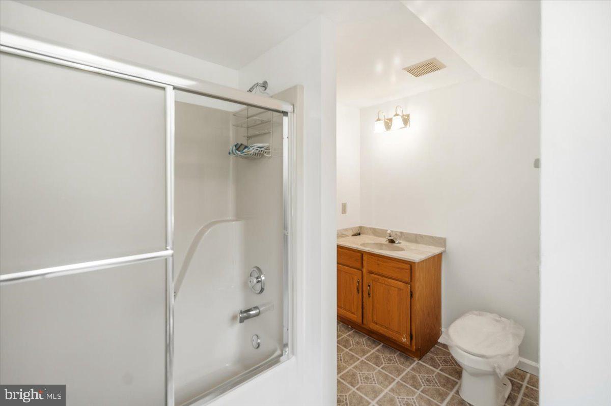 GREYSTONE ON THE OPEQUON - Residential