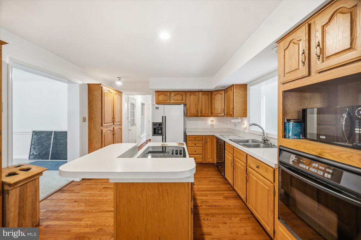 GREYSTONE ON THE OPEQUON - Residential