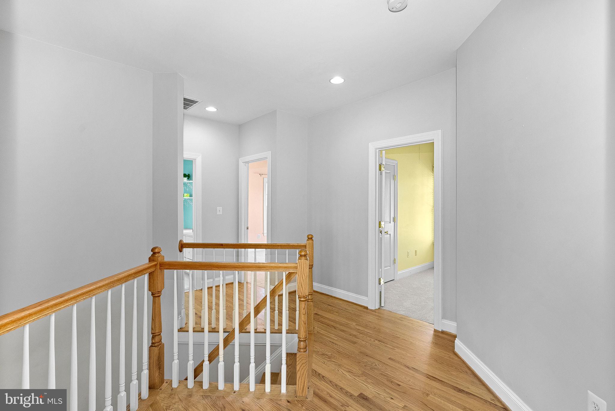 THE VILLAGE CASE - Residential
