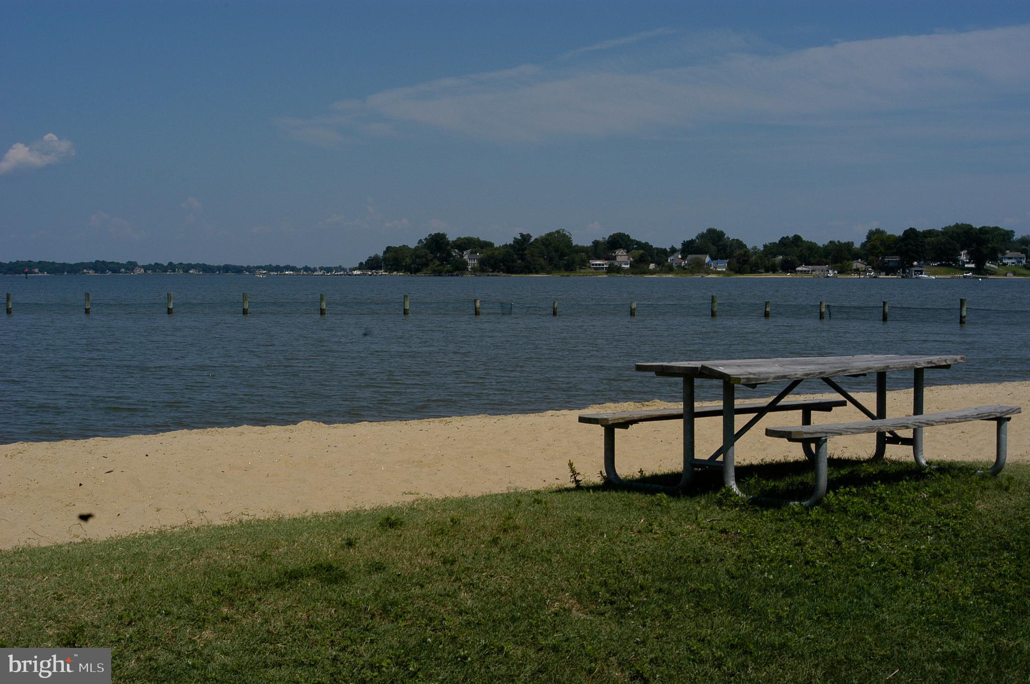 SELBY ON THE BAY - Residential