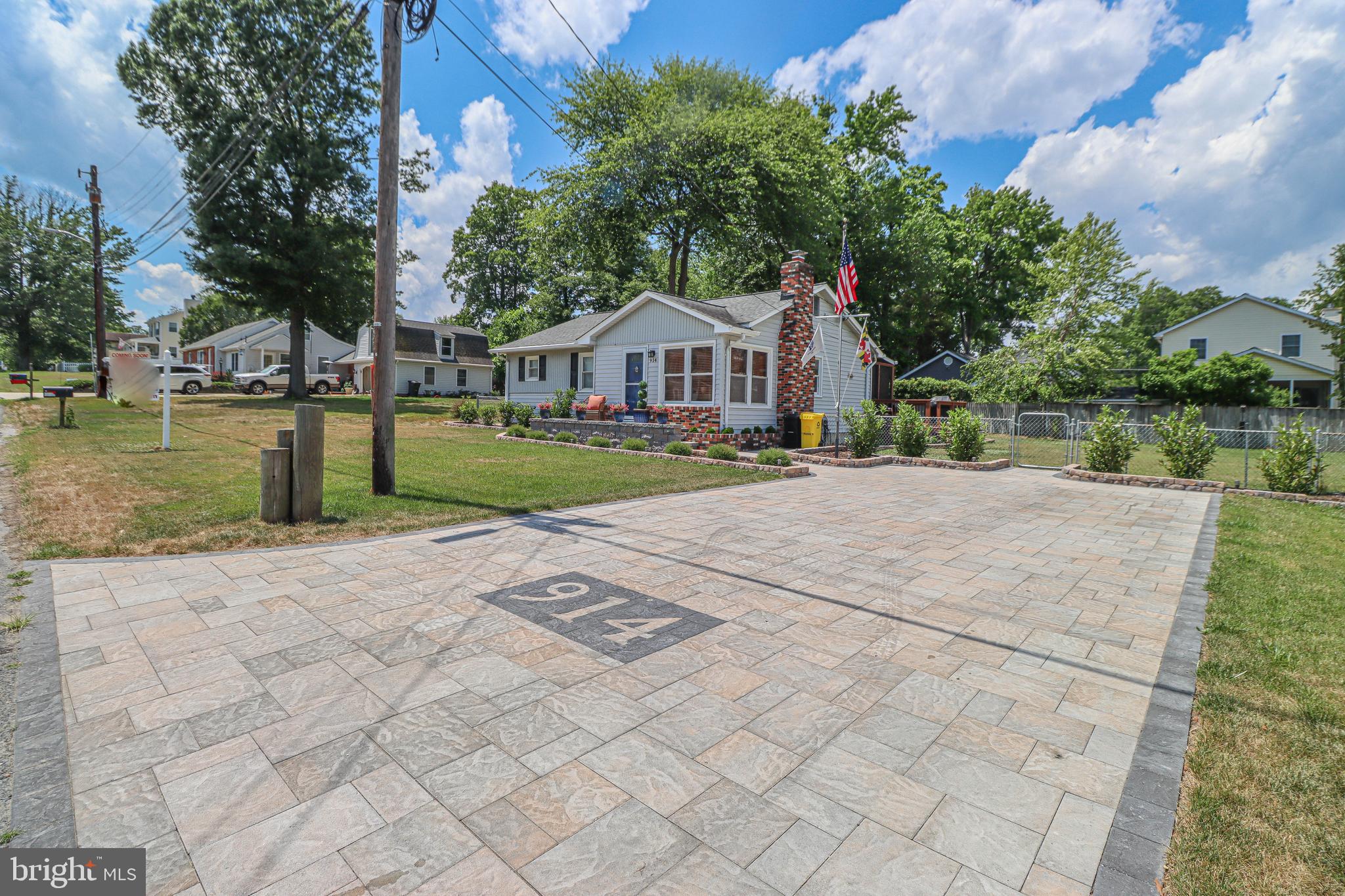 SELBY ON THE BAY - Residential