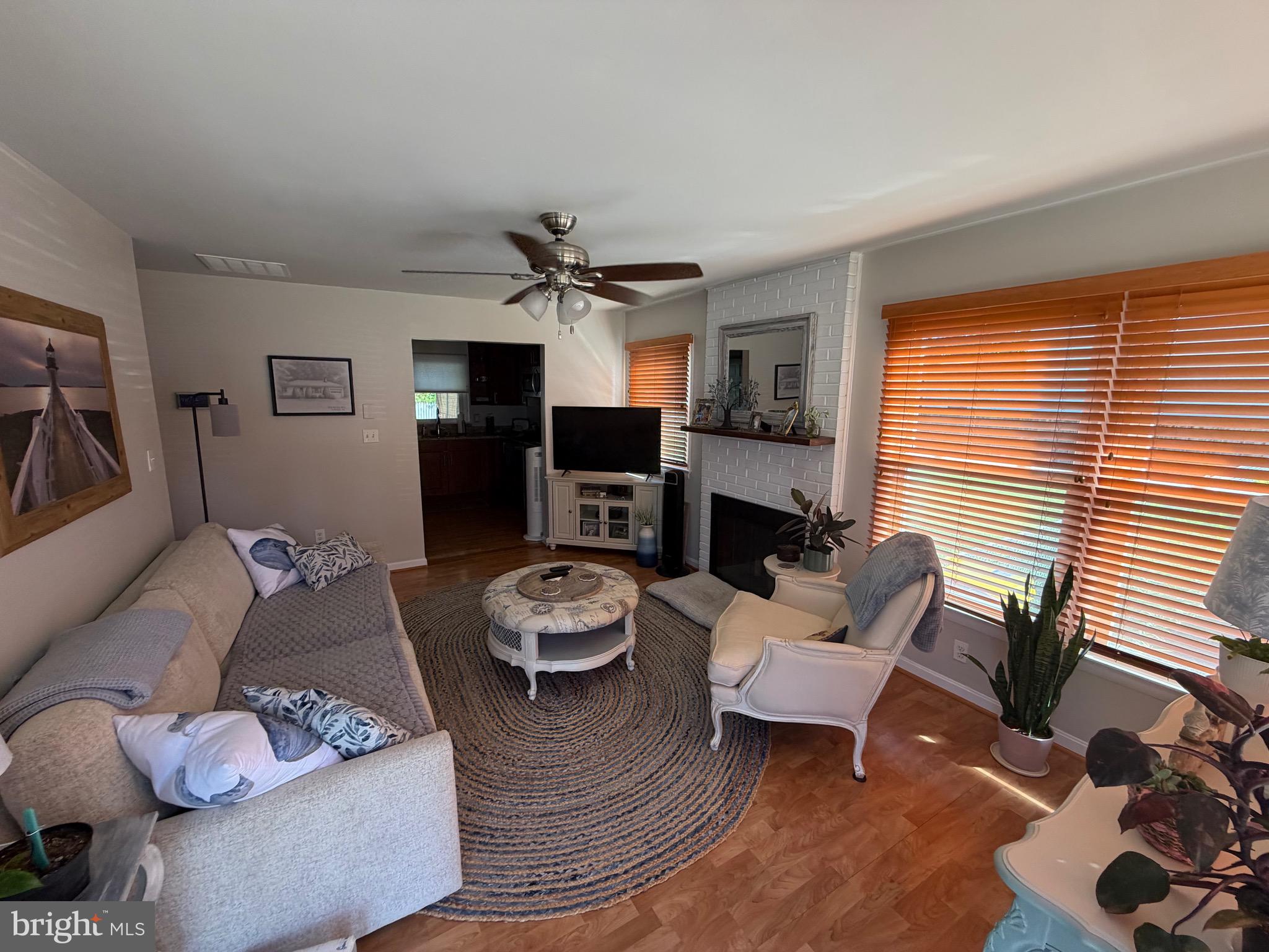 SELBY ON THE BAY - Residential