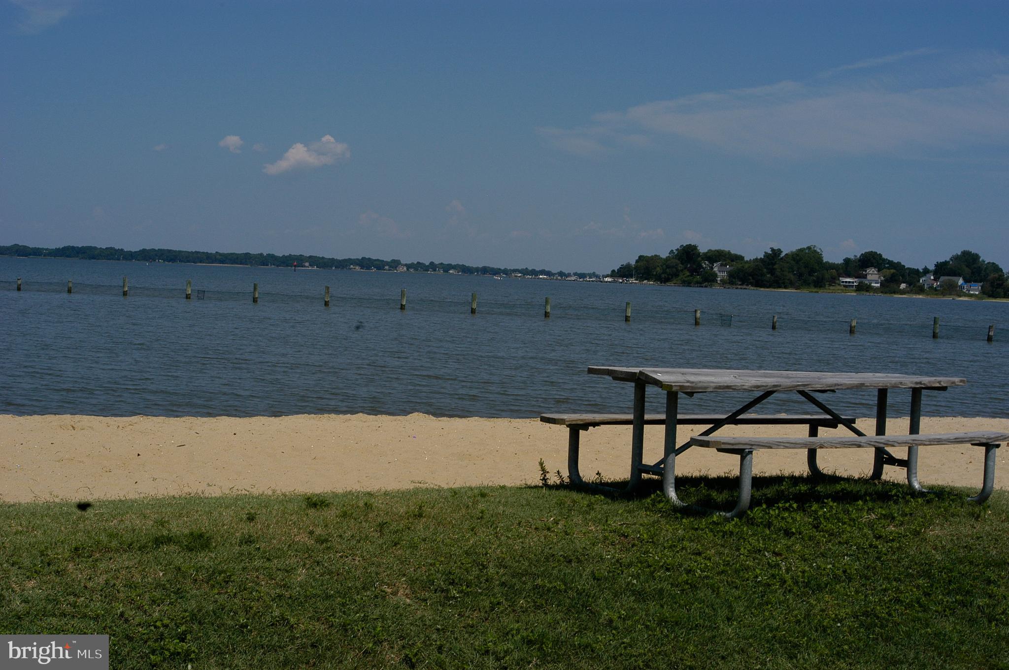 SELBY ON THE BAY - Residential
