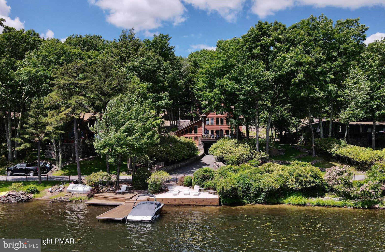 SPLIT ROCK - Residential