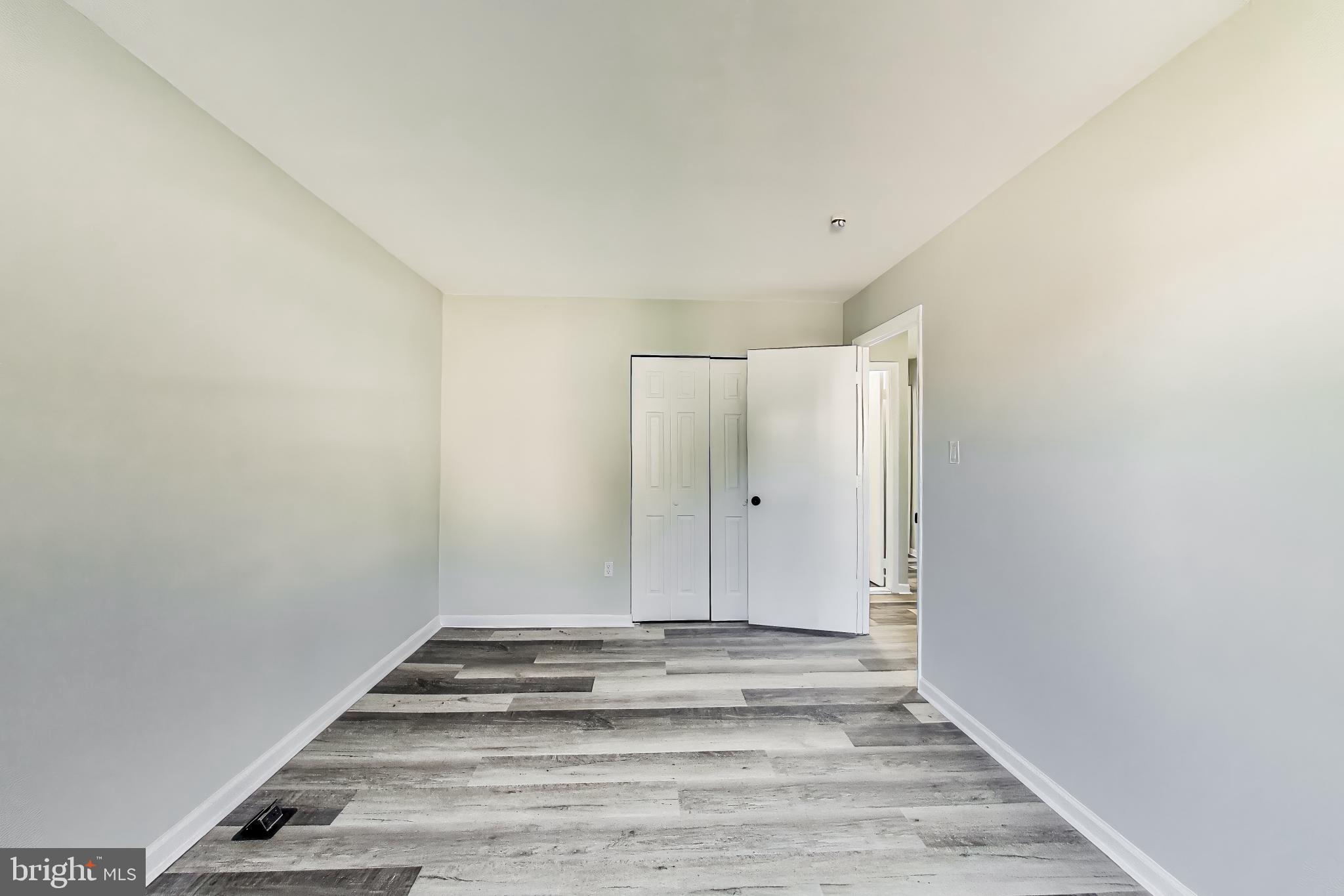 HILLCREST TOWNE - Residential