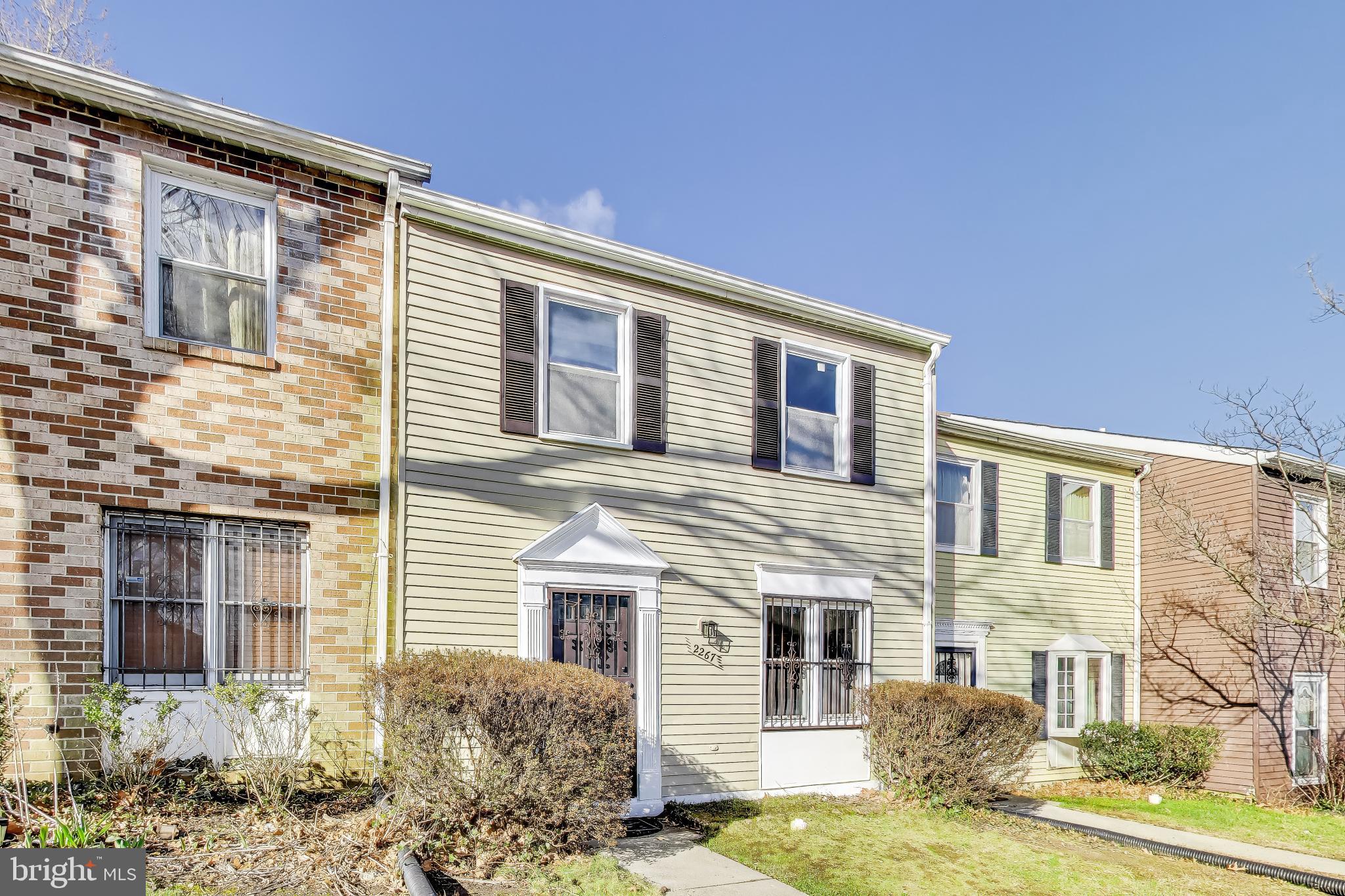 HILLCREST TOWNE - Residential