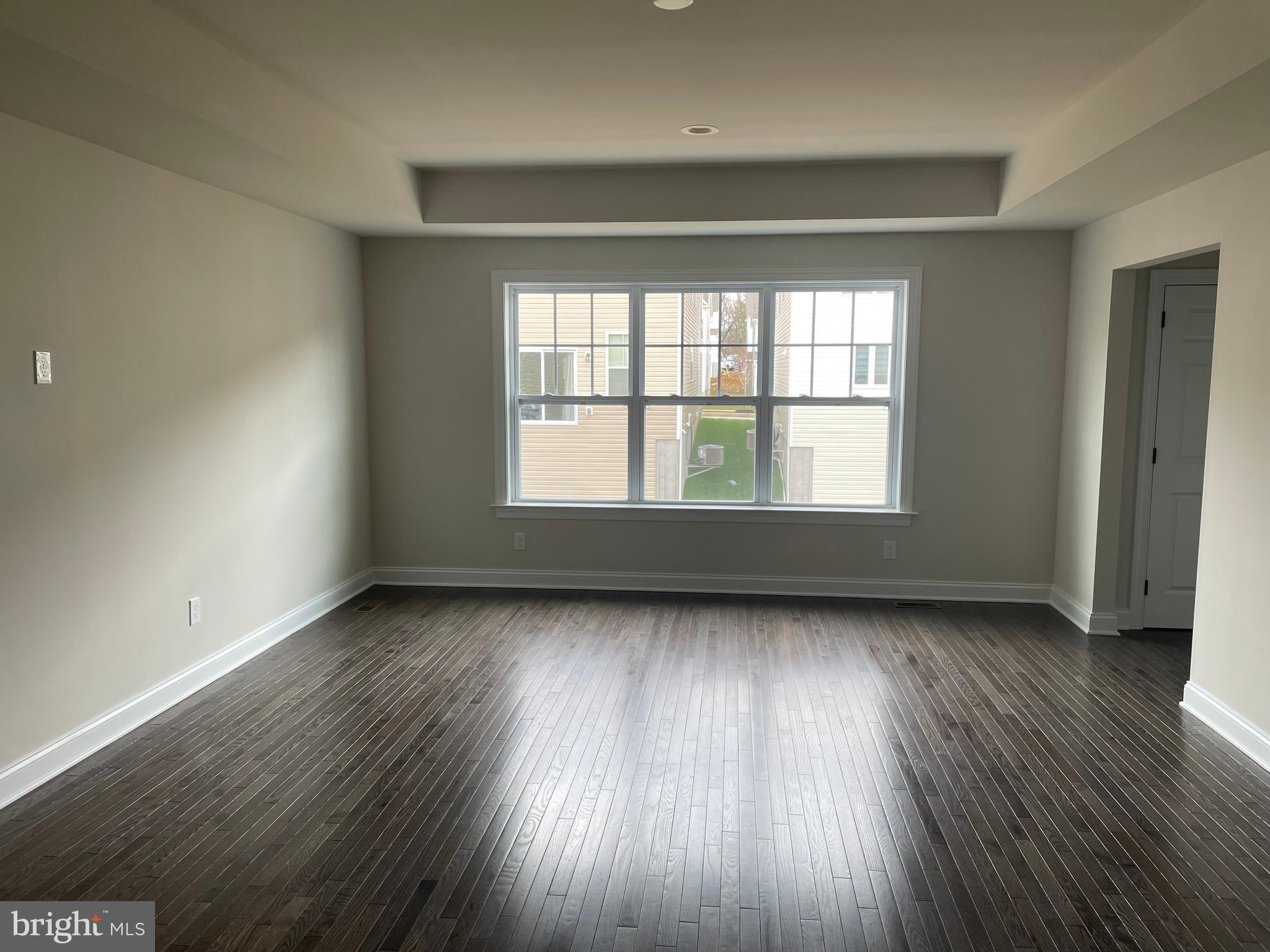 EAST VILLAGE - Residential