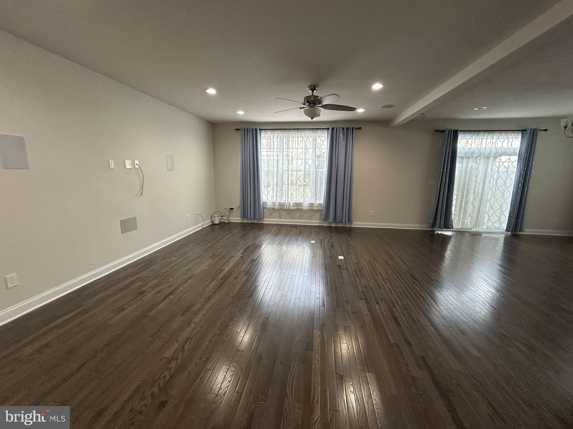 EAST VILLAGE - Residential