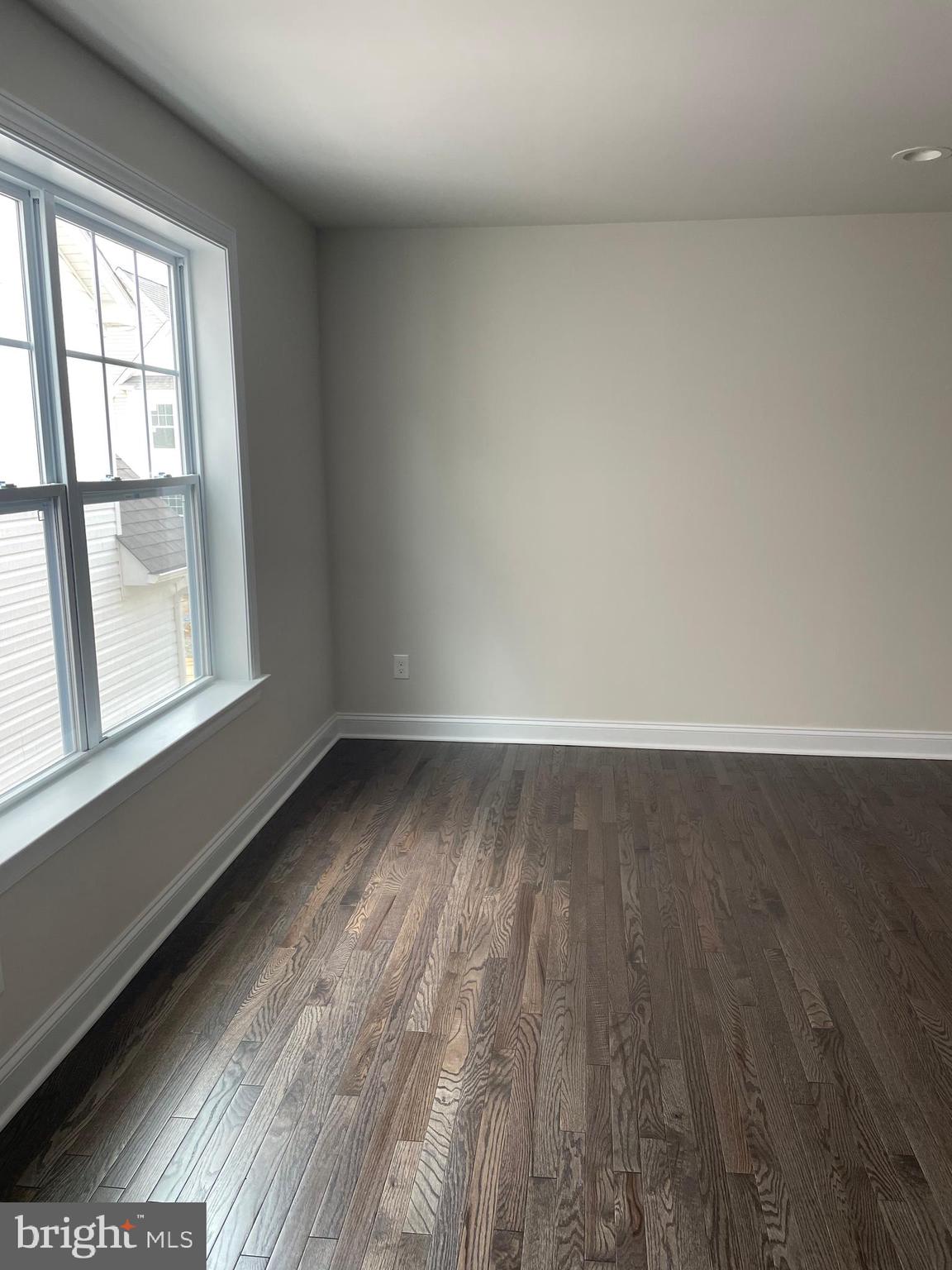 EAST VILLAGE - Residential