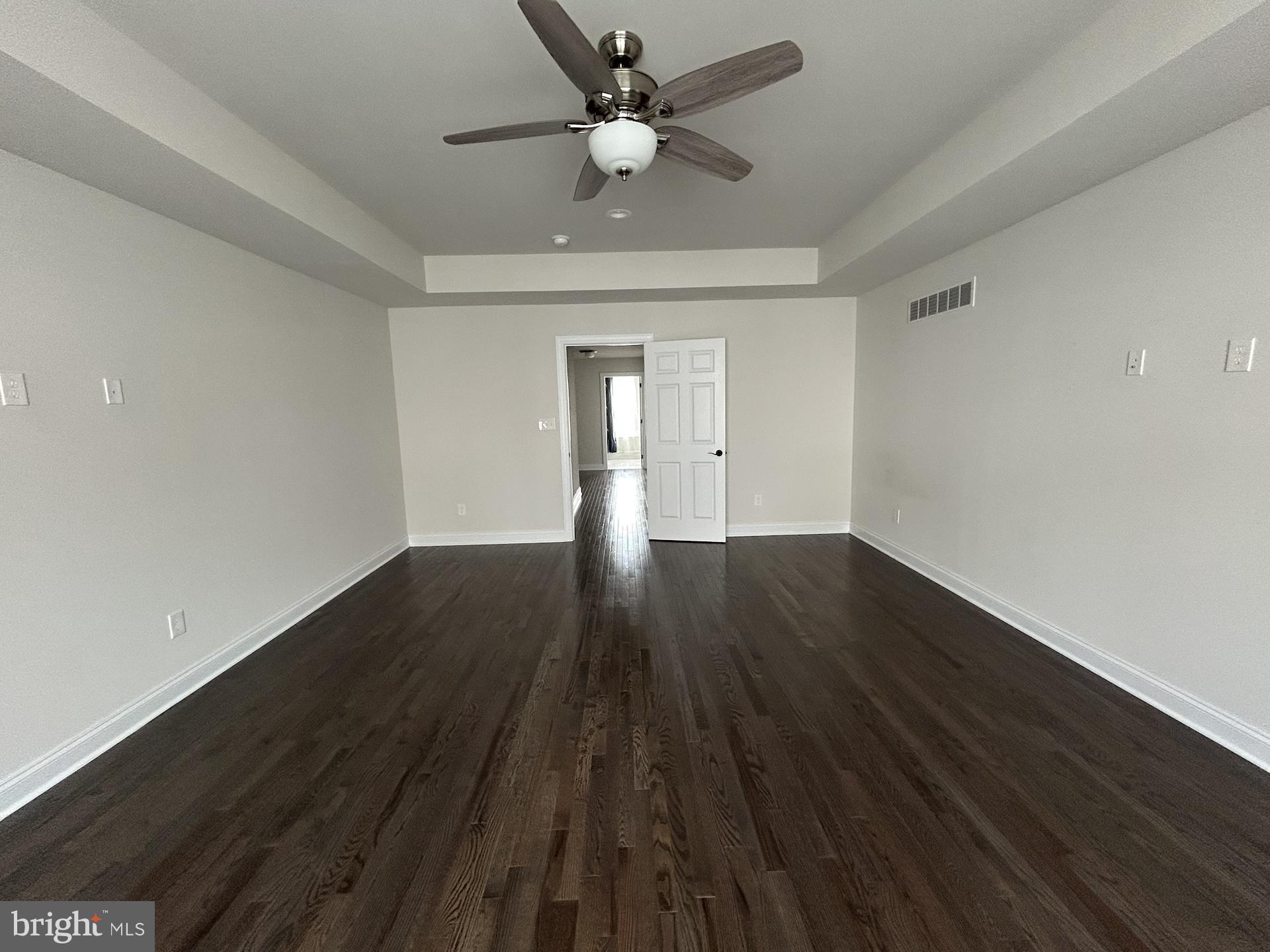 EAST VILLAGE - Residential