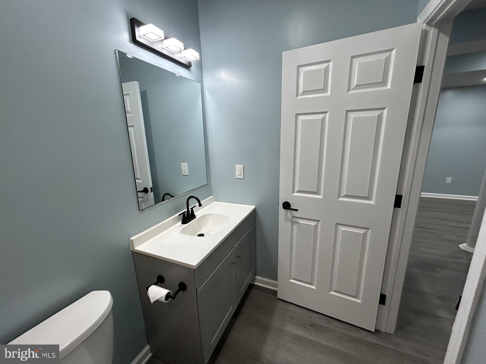 EAST VILLAGE - Residential