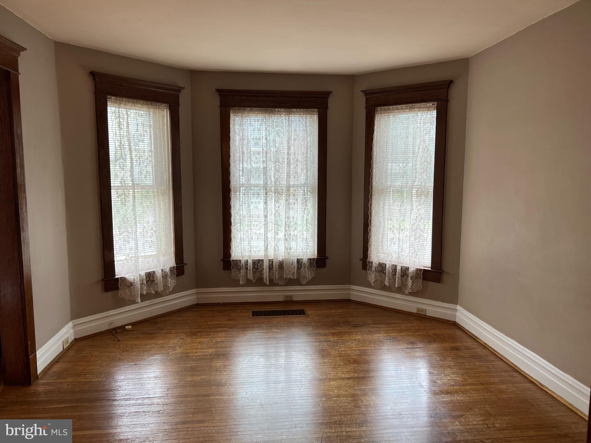 WAYNESBORO - Residential