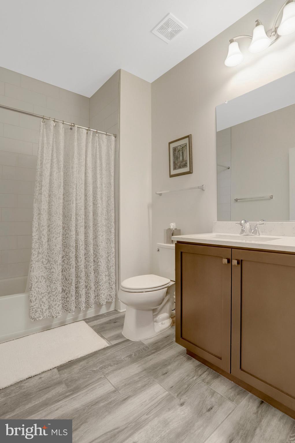 WALHAVEN AT KINGSTOWNE - Residential