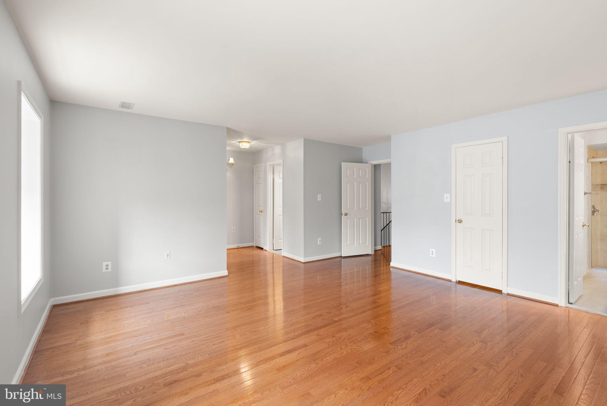 MCLEAN MEWS - Residential Lease