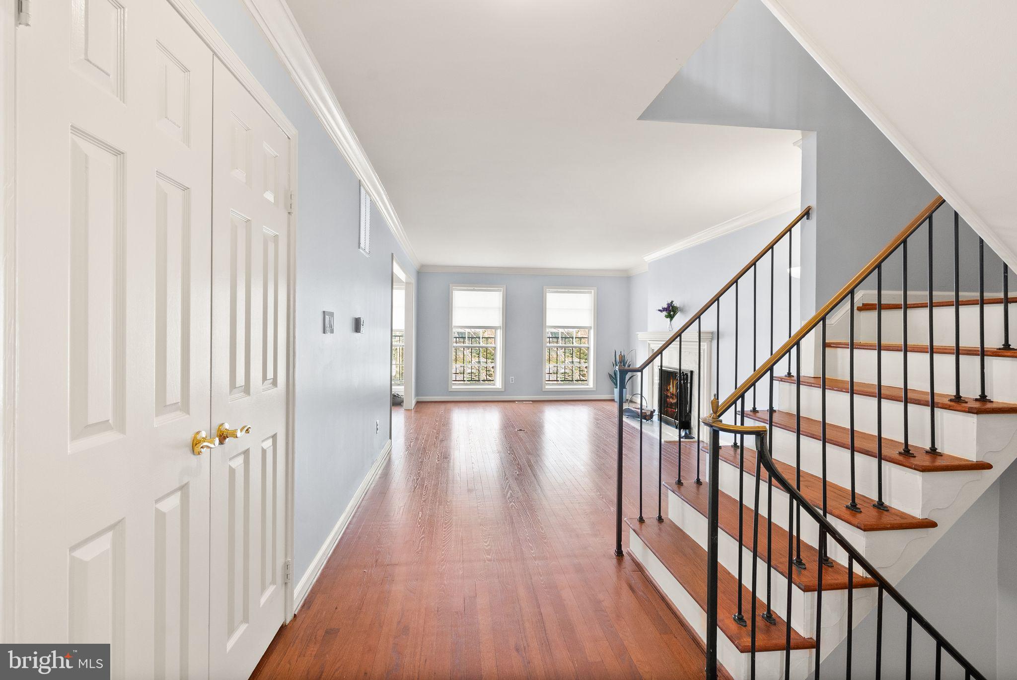 MCLEAN MEWS - Residential Lease