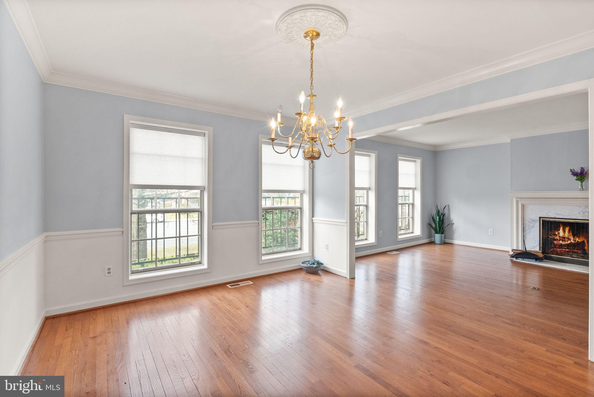 MCLEAN MEWS - Residential Lease