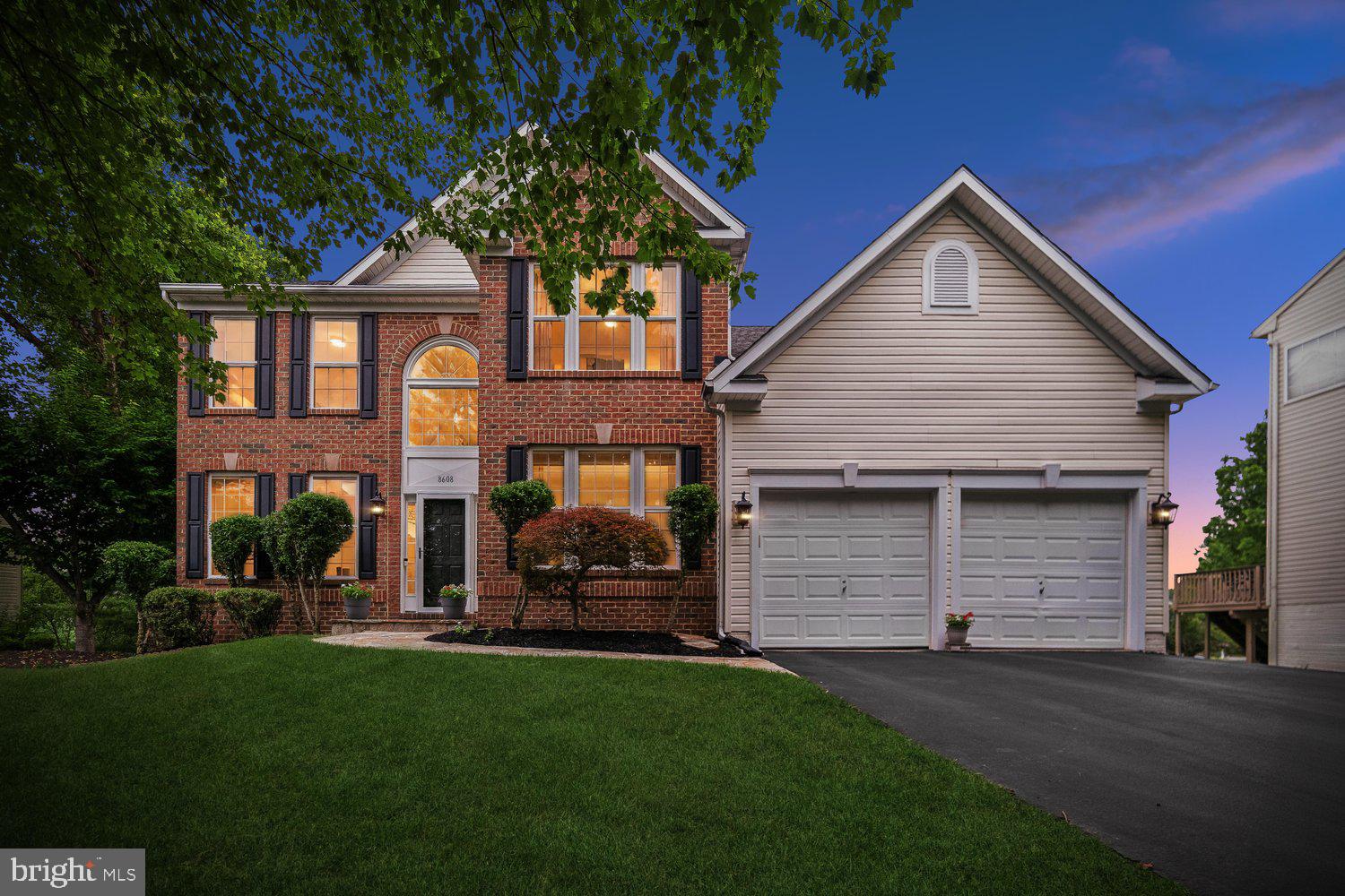 HOLLIFIELD STATION - Residential