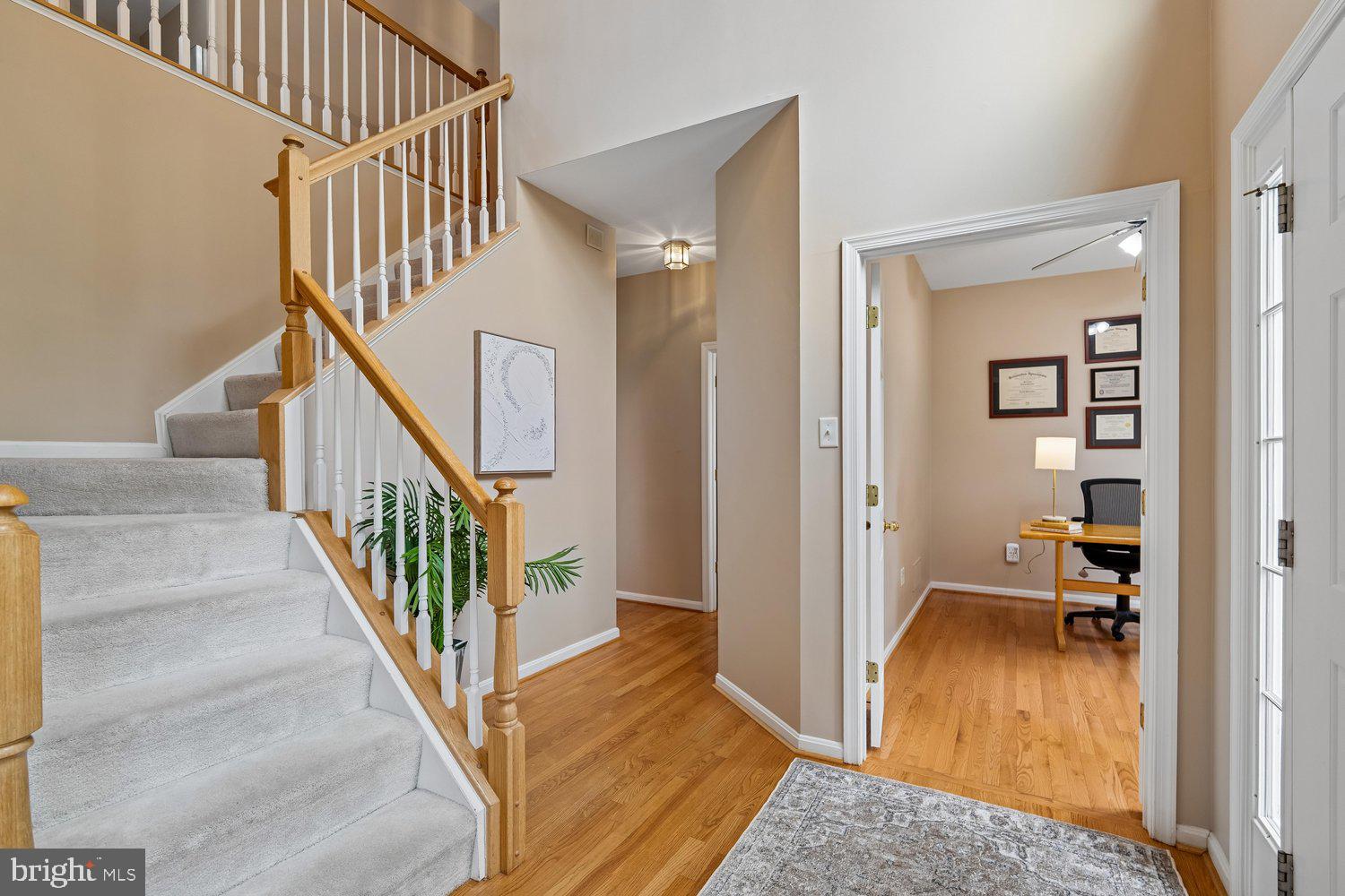 HOLLIFIELD STATION - Residential