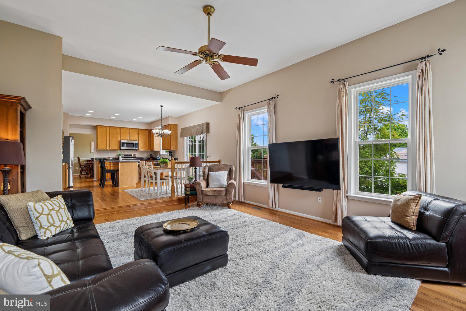 HOLLIFIELD STATION - Residential