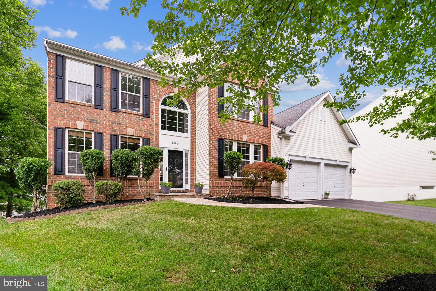HOLLIFIELD STATION - Residential