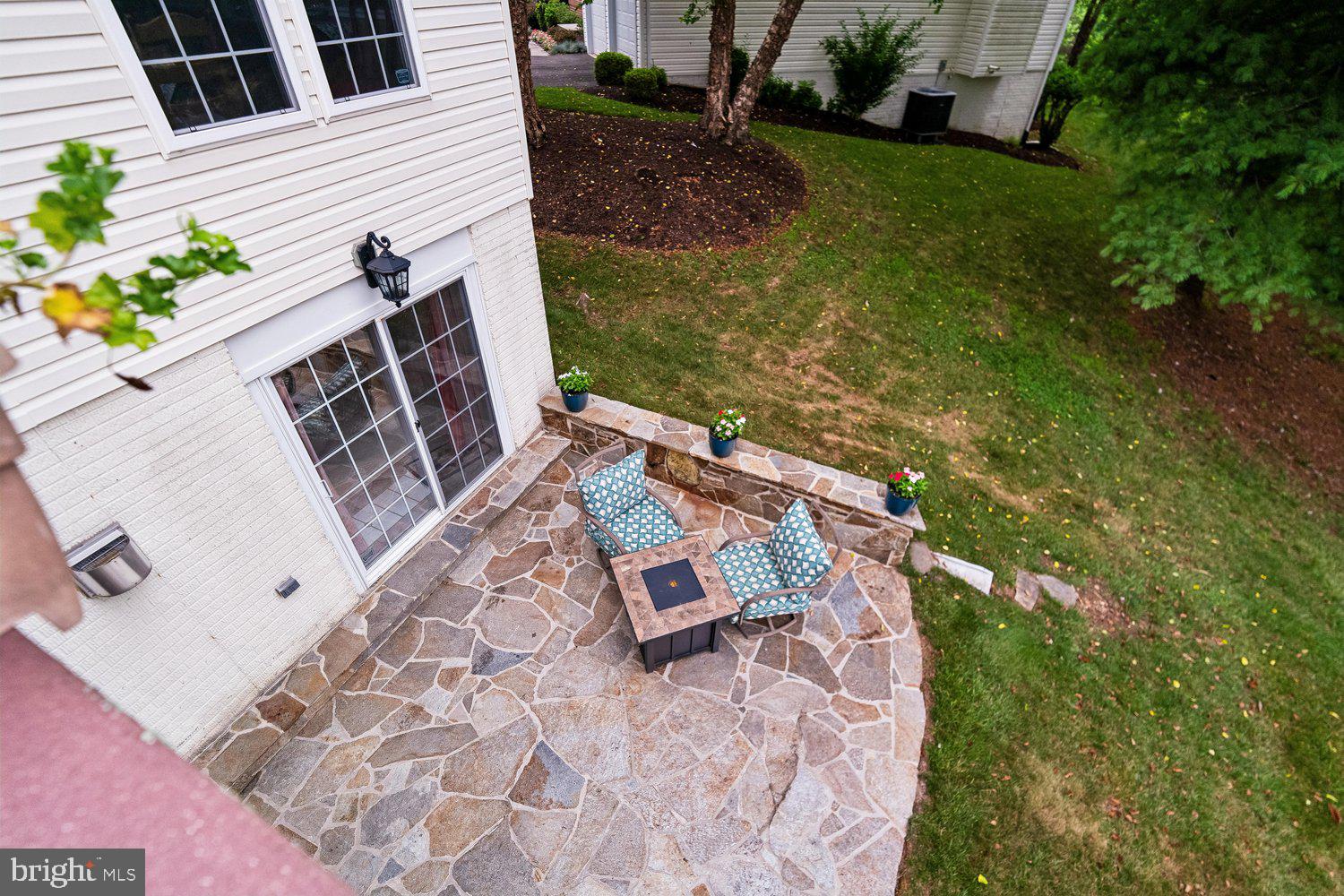 HOLLIFIELD STATION - Residential
