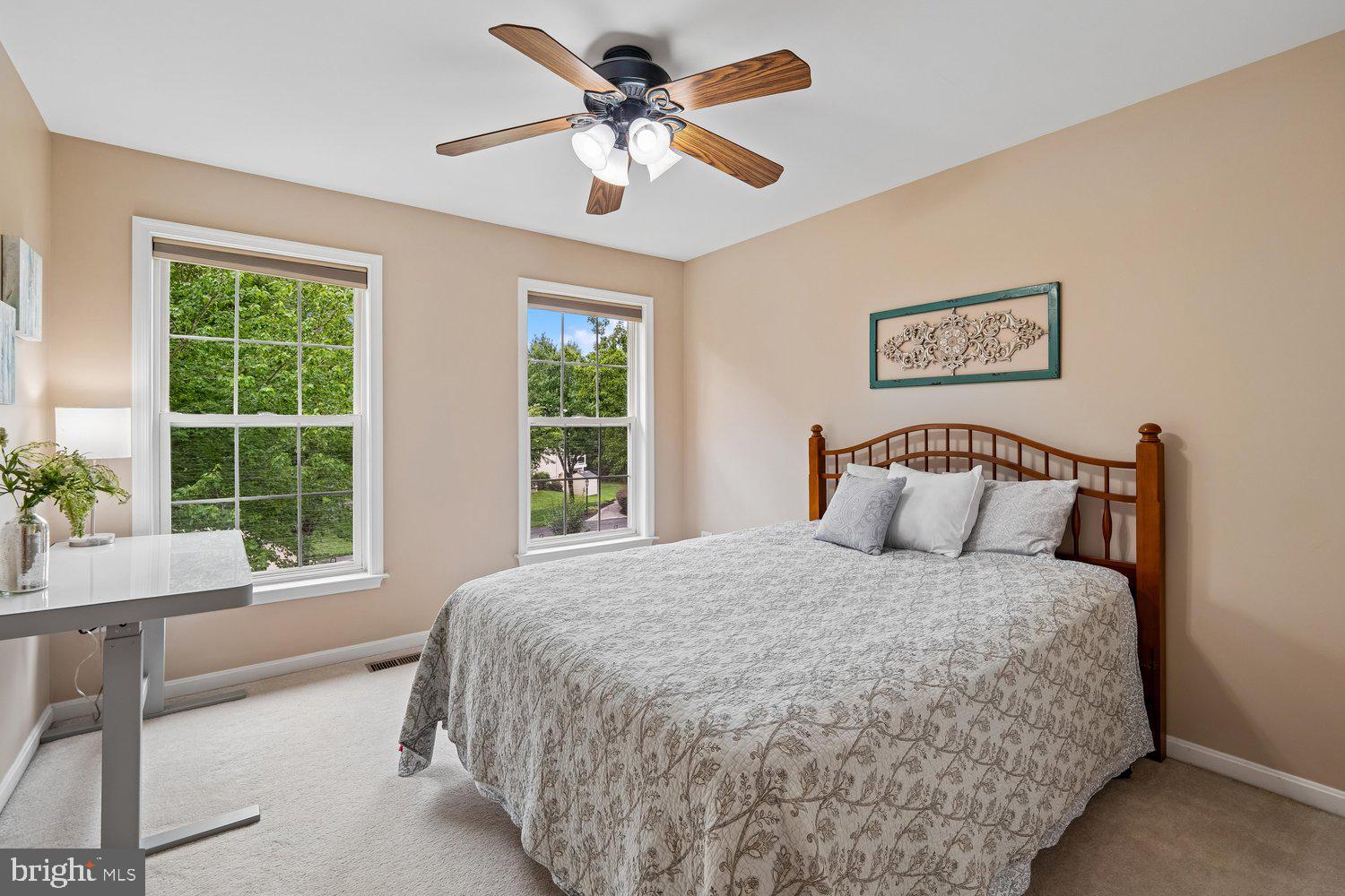 HOLLIFIELD STATION - Residential
