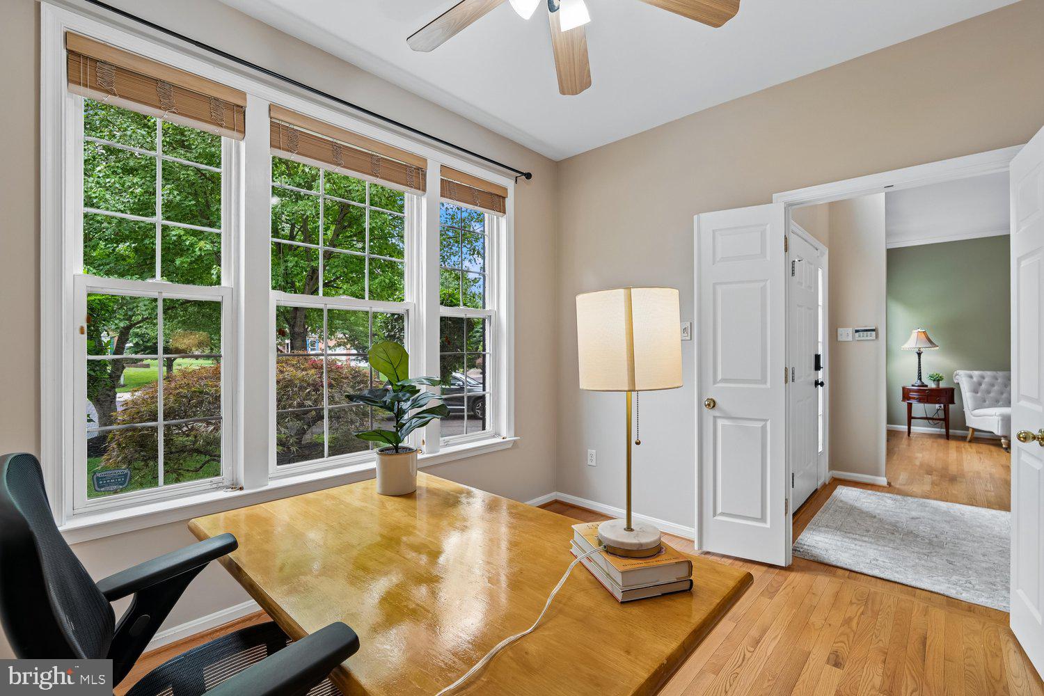 HOLLIFIELD STATION - Residential