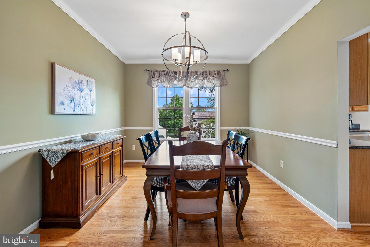 HOLLIFIELD STATION - Residential