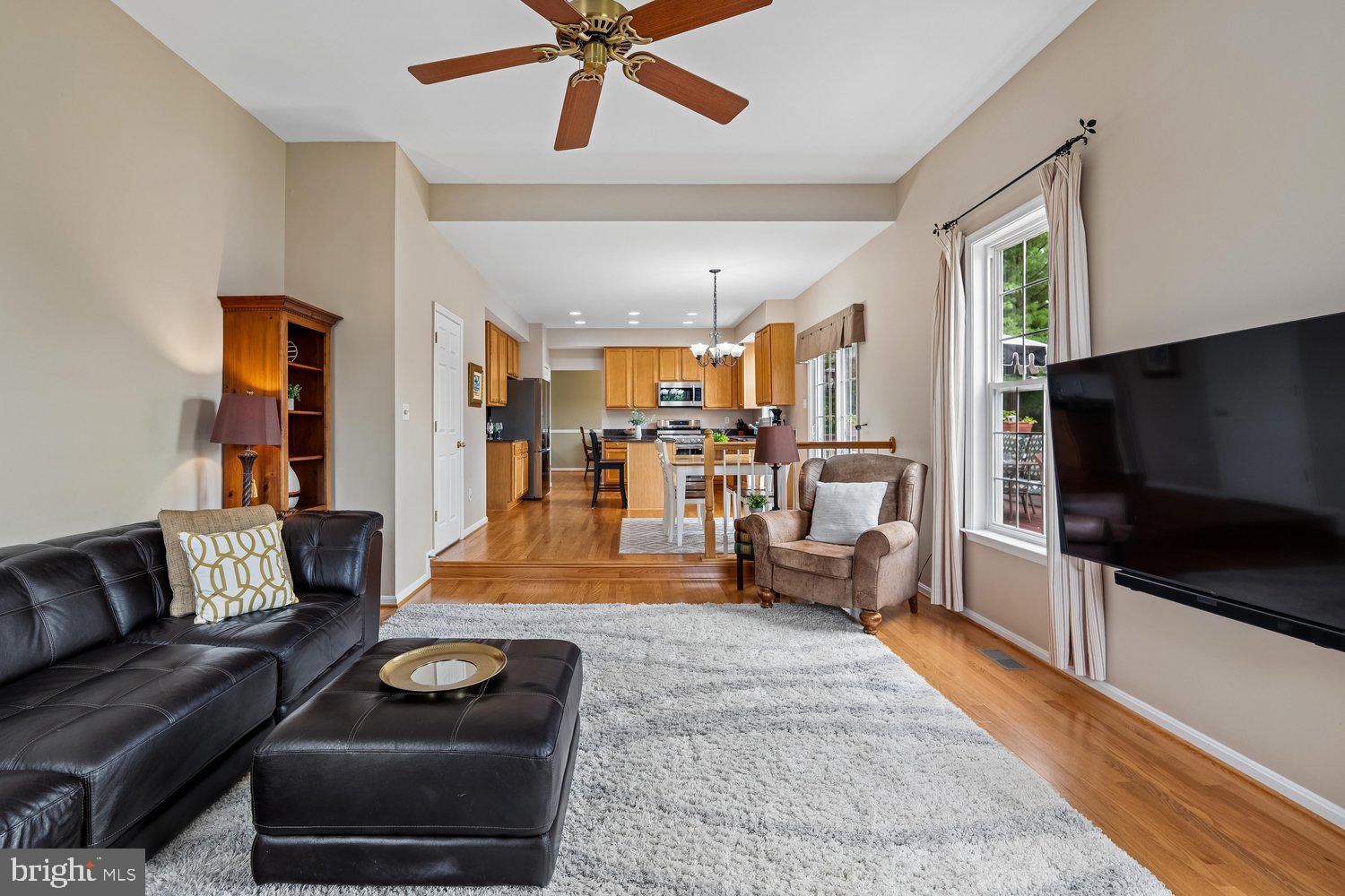 HOLLIFIELD STATION - Residential