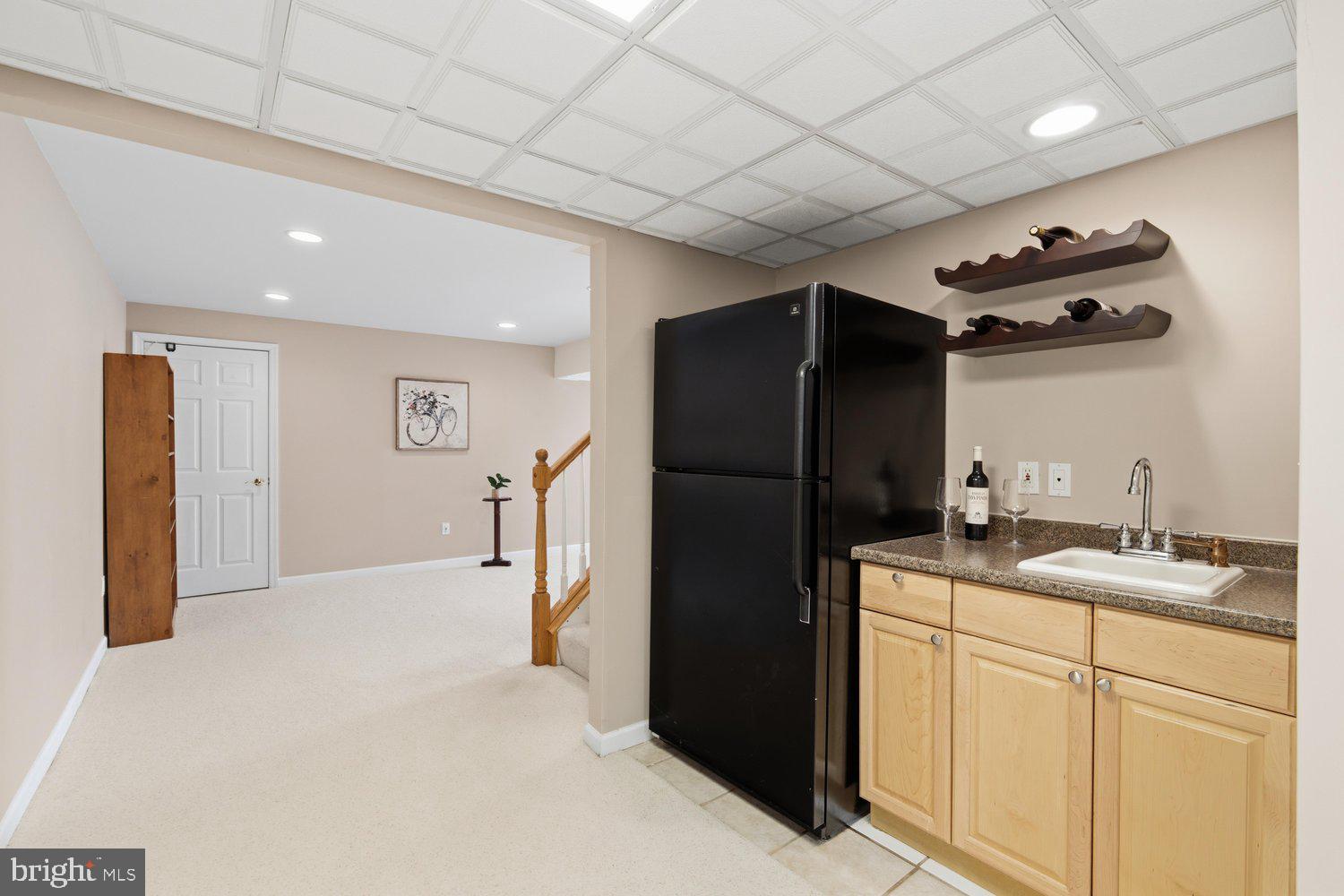 HOLLIFIELD STATION - Residential