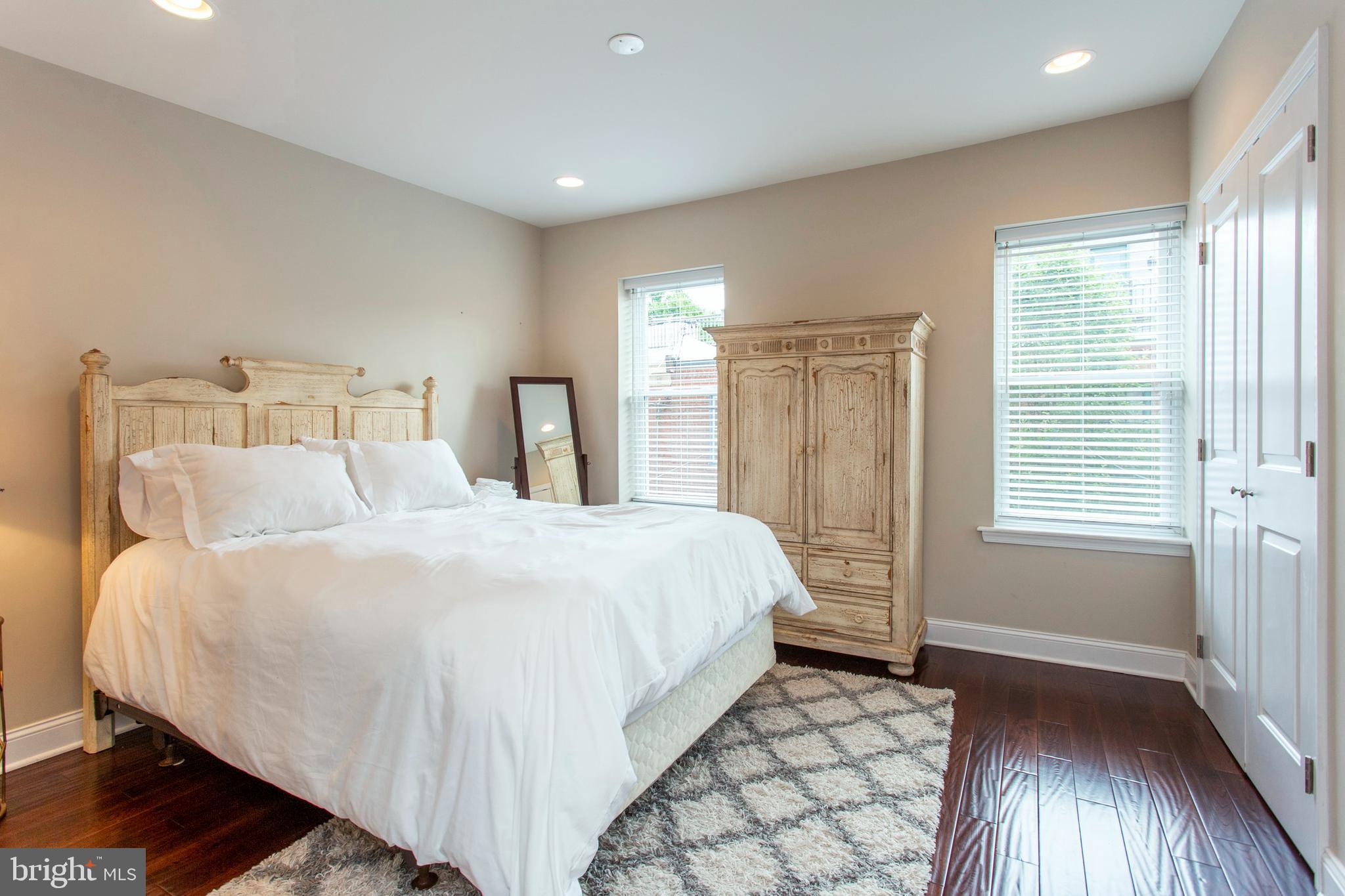GRADUATE HOSPITAL - Residential Lease