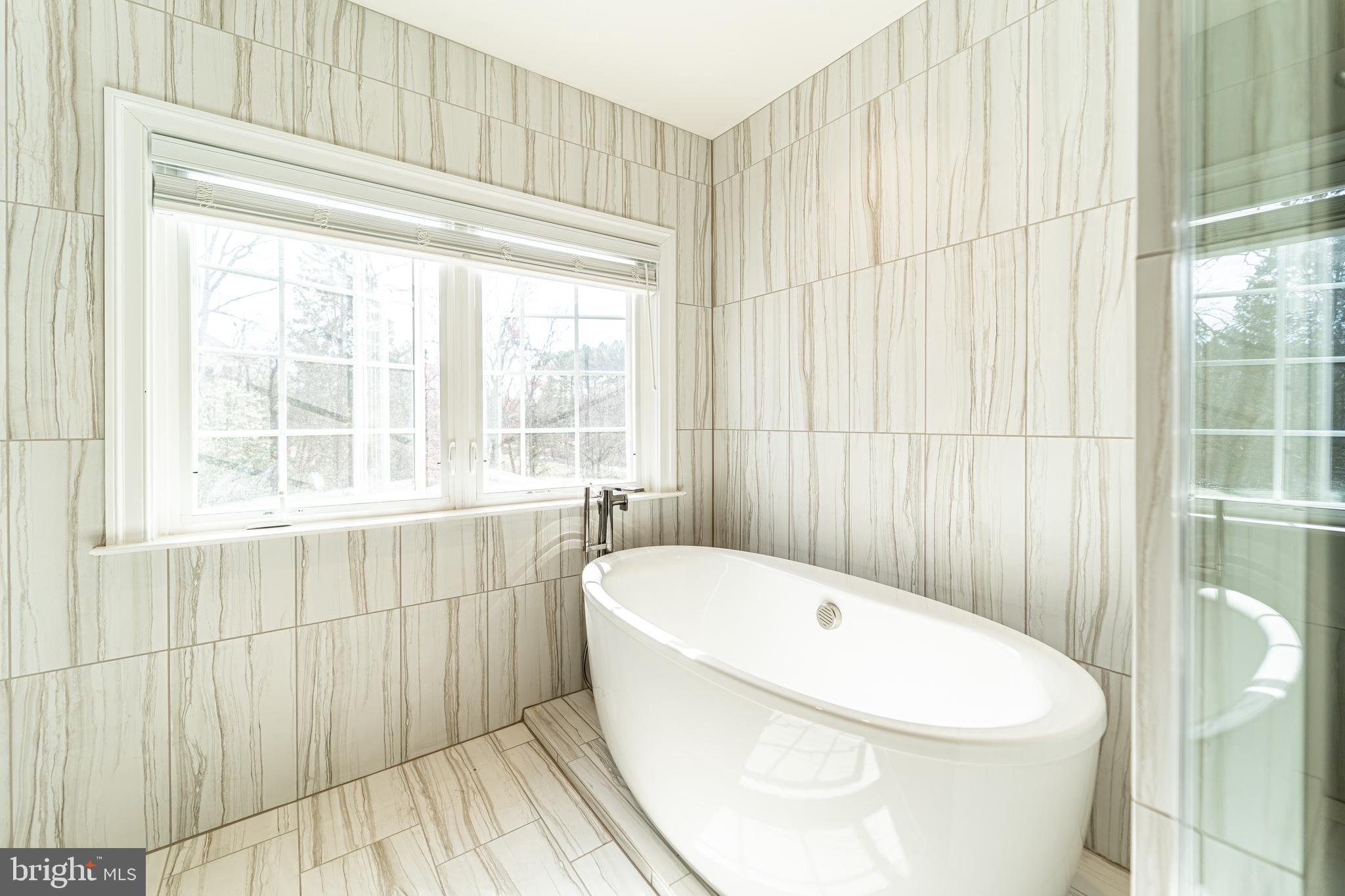 SUMMERHOUSE LANDING - Residential