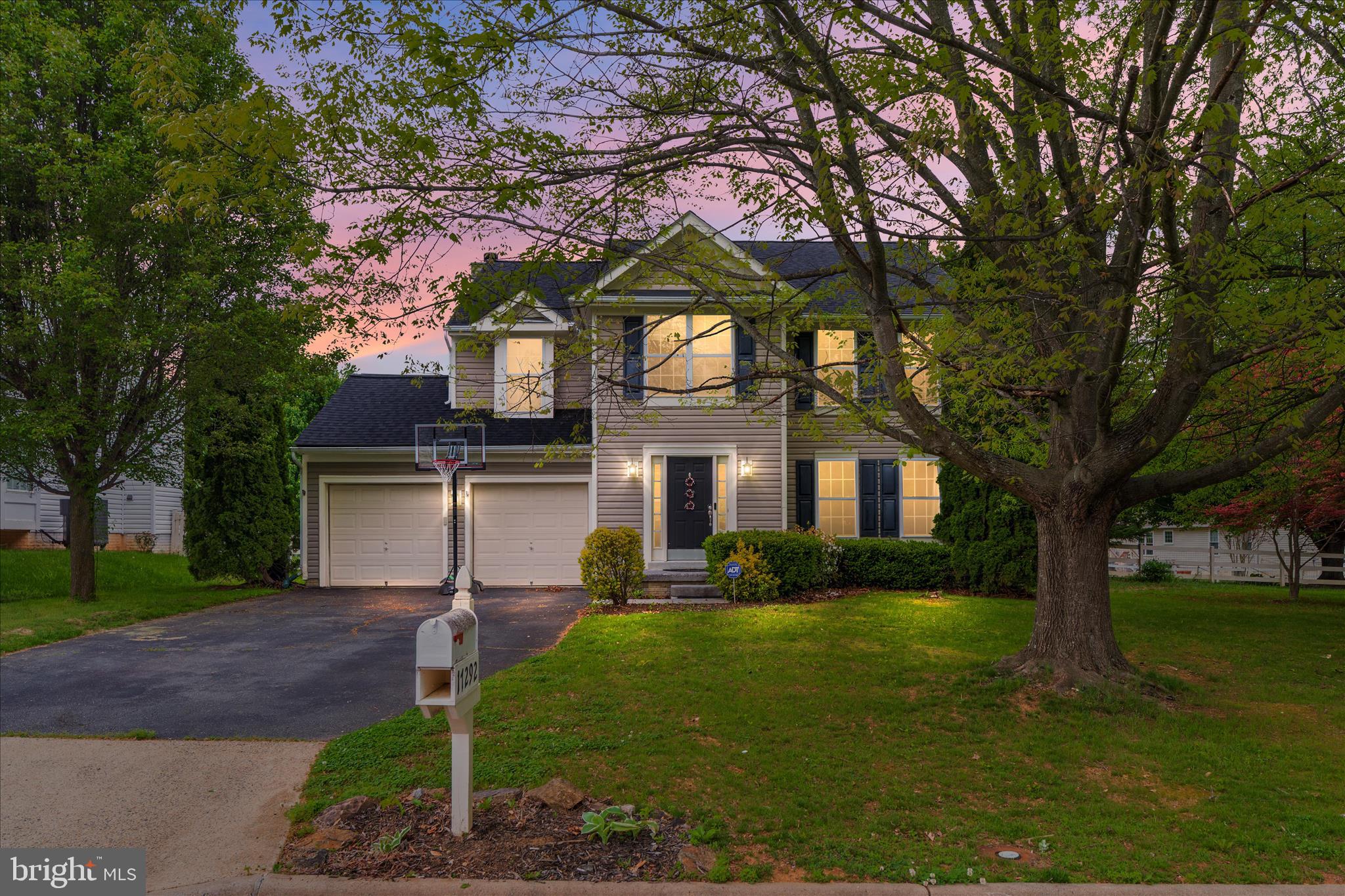 Welcome home to this inviting Round Hill property offering comfort, flexibility, and a wonderfully convenient location just off Route 7 with easy access to Dulles and major commuter routes.
Upon entering, you’ll find a versatile space ideal for an office or den, along with a separate dining area just off the beautifully upgraded, sunlit kitchen. The dramatic two‑story family room creates an open, airy feel and leads to a deck overlooking the fenced backyard with a patio—perfect for everyday living and outdoor gatherings. Upstairs, the primary bedroom provides a relaxing retreat with a walk‑in closet and a spacious, spa‑like ensuite bath. Three additional well‑sized bedrooms, a full hall bath, and a convenient laundry room complete the upper level. The lower level adds even more usable space, including an office or flex room, a large recreation room, an additional bedroom/den or workout space, and a full bathroom—ideal for guests or multi‑use living. Recent updates include a new roof (2024) and lower‑level AC and water heater (2022), offering peace of mind for years to come.
This home delivers the space, comfort, and convenience you’ve been looking for. Schedule your tour today!