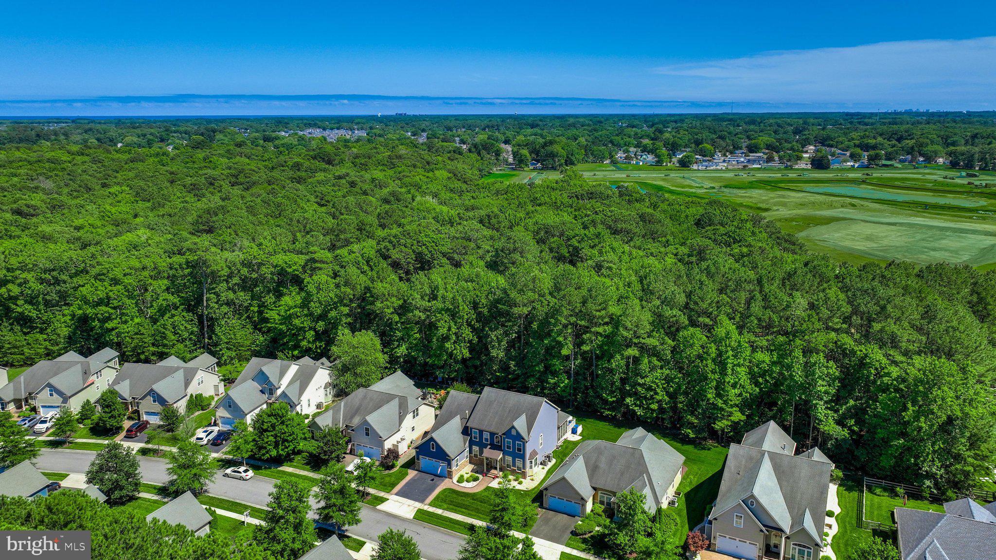 BAY FOREST CLUB - Residential