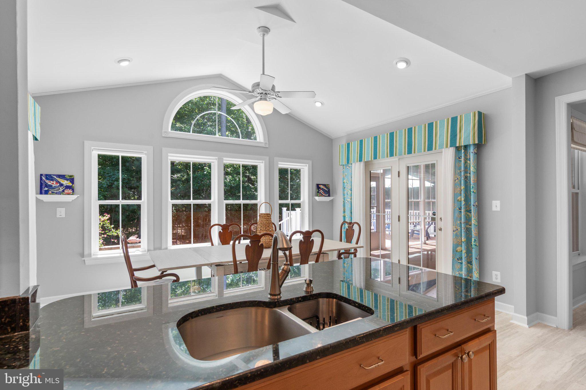 BAY FOREST CLUB - Residential