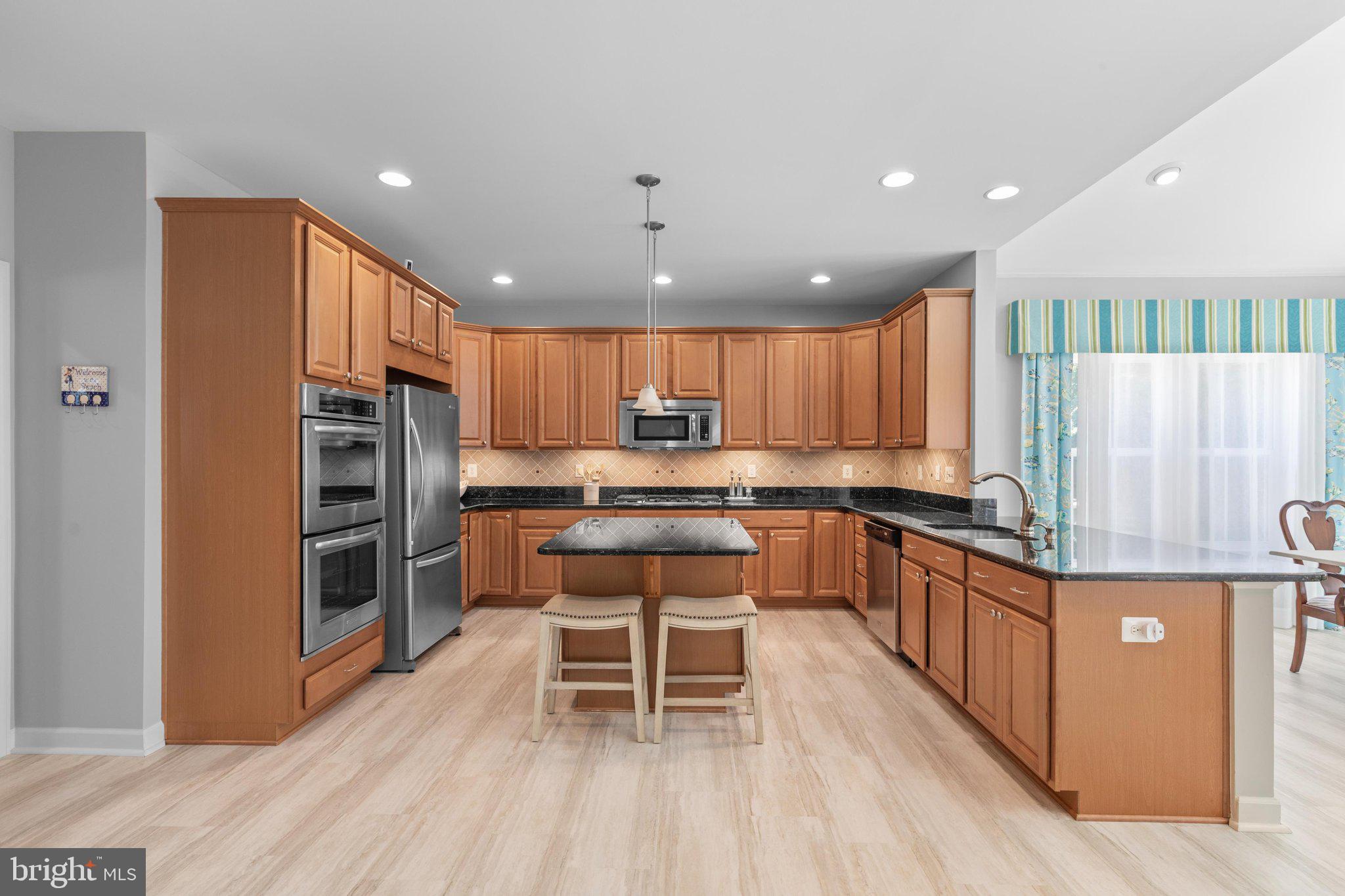 BAY FOREST CLUB - Residential