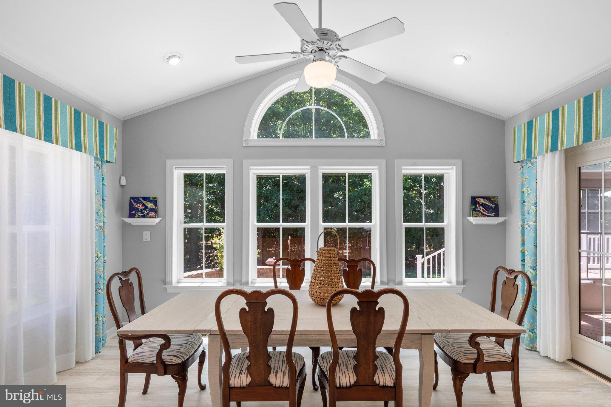 BAY FOREST CLUB - Residential