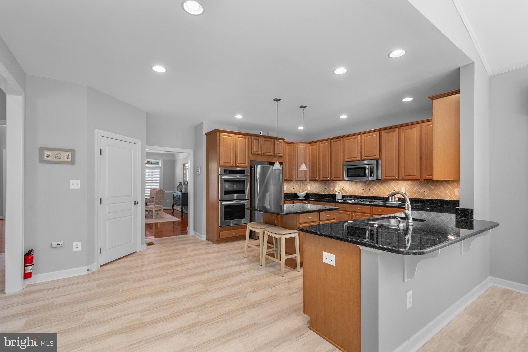 BAY FOREST CLUB - Residential