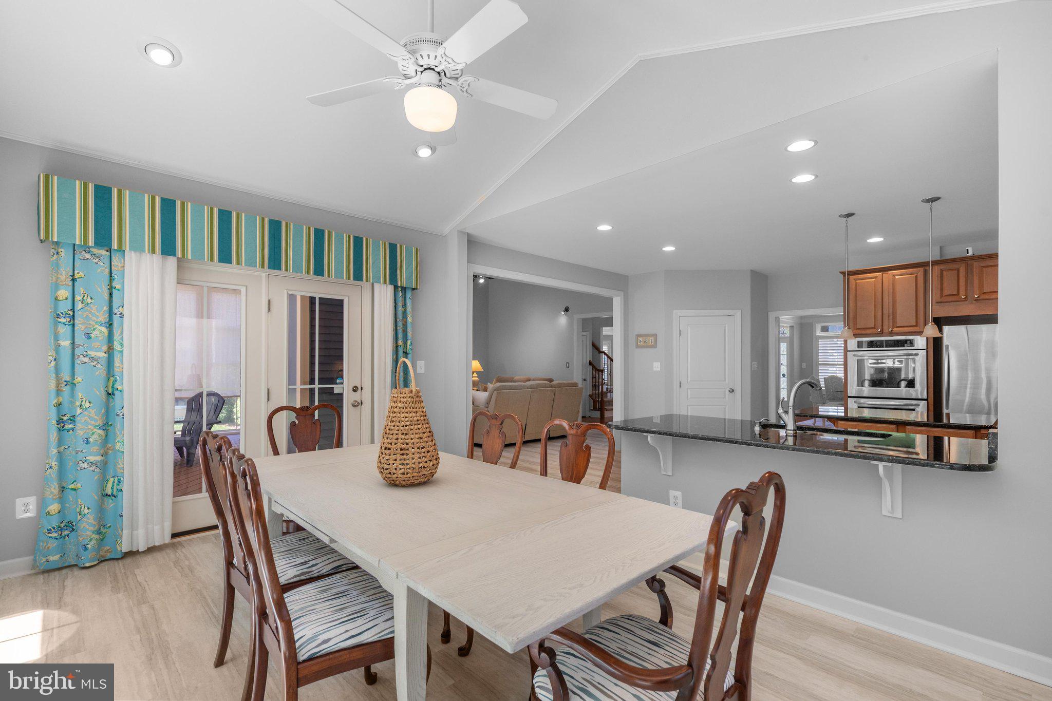 BAY FOREST CLUB - Residential