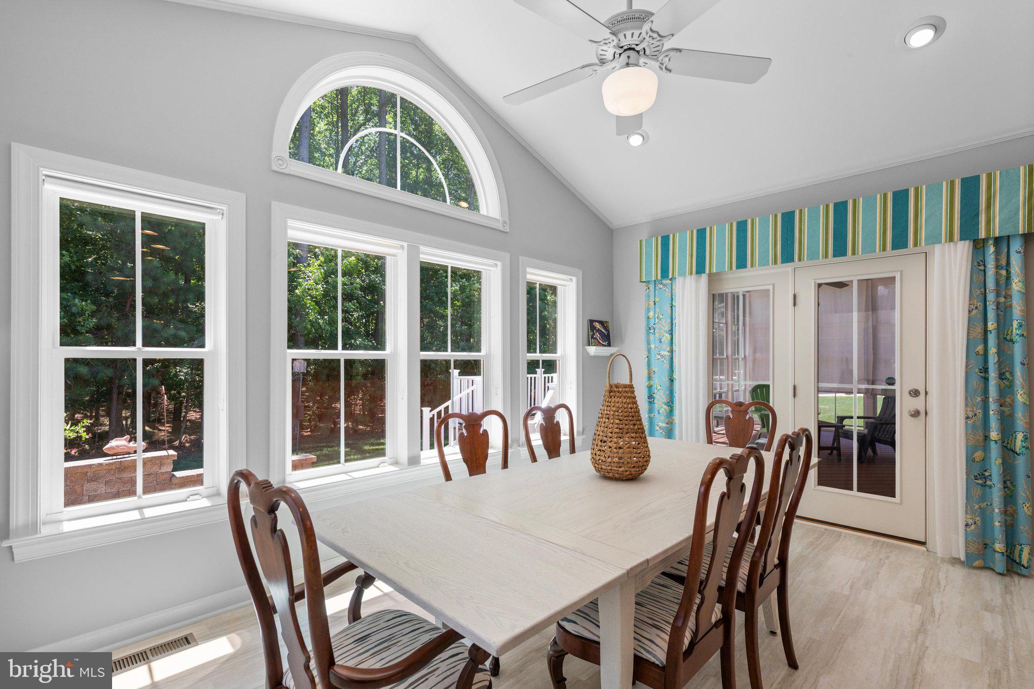 BAY FOREST CLUB - Residential